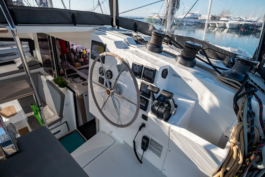 Fountaine Pajot Isla 40 — photo 34