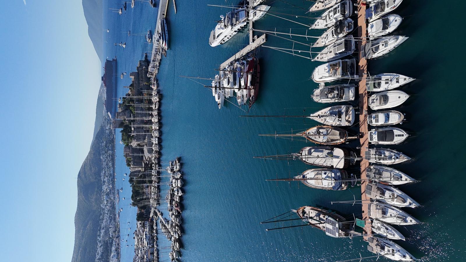 Bavaria Cruiser 40 — photo 23