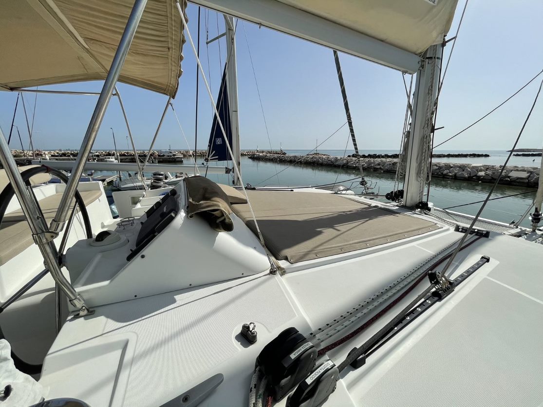 Lagoon 450 Flybridge — photo 32
