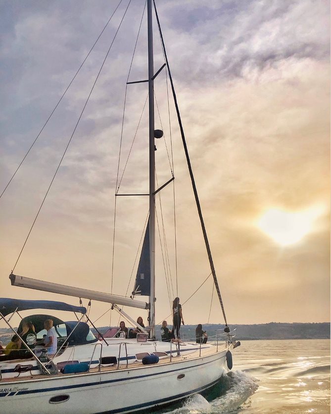 Bavaria 51 Cruiser — photo 7