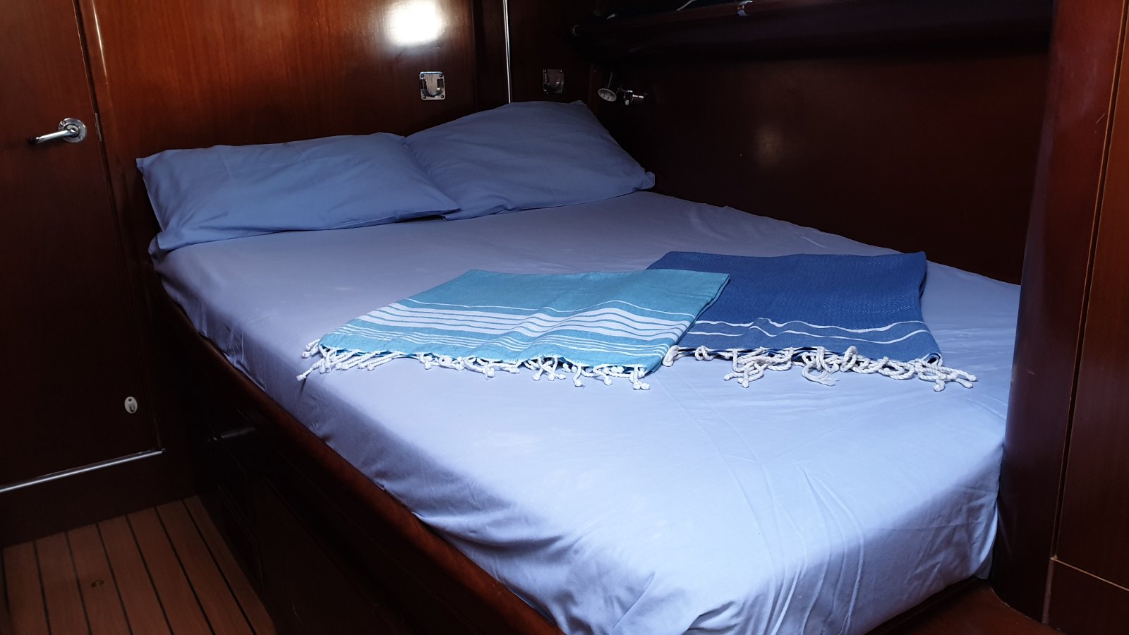 Beneteau 50 — photo 9
