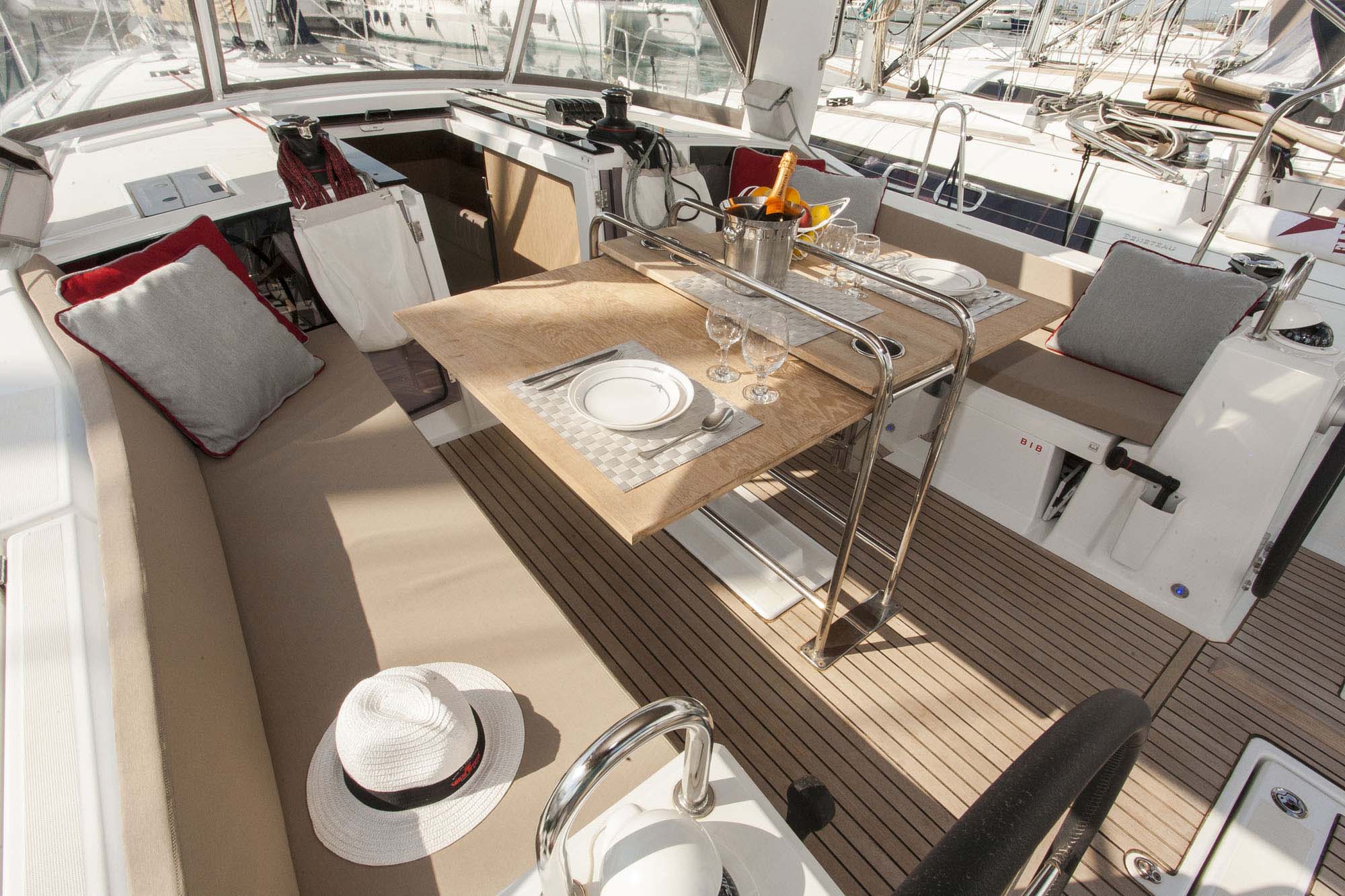 Oceanis 41.1 — photo 2