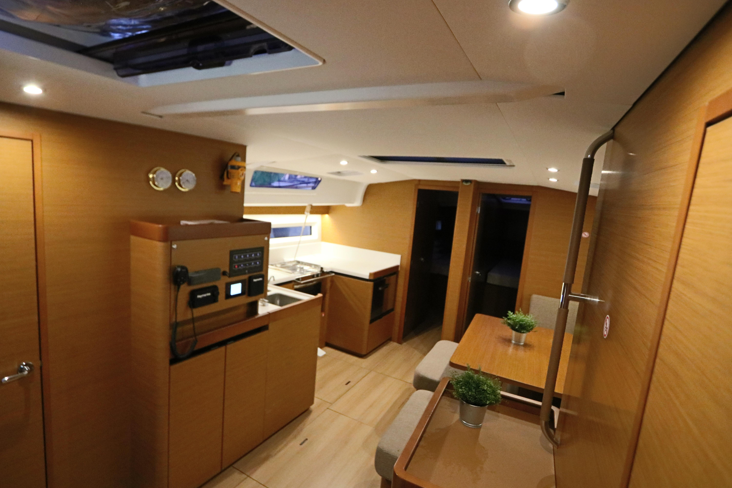 Sun Odyssey 490 — photo 6