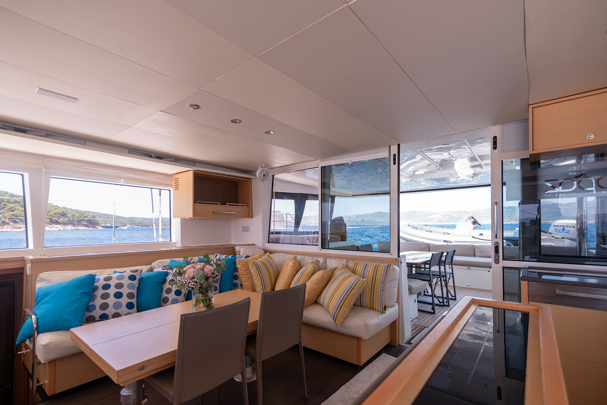 Lagoon 560 S2 — photo 30