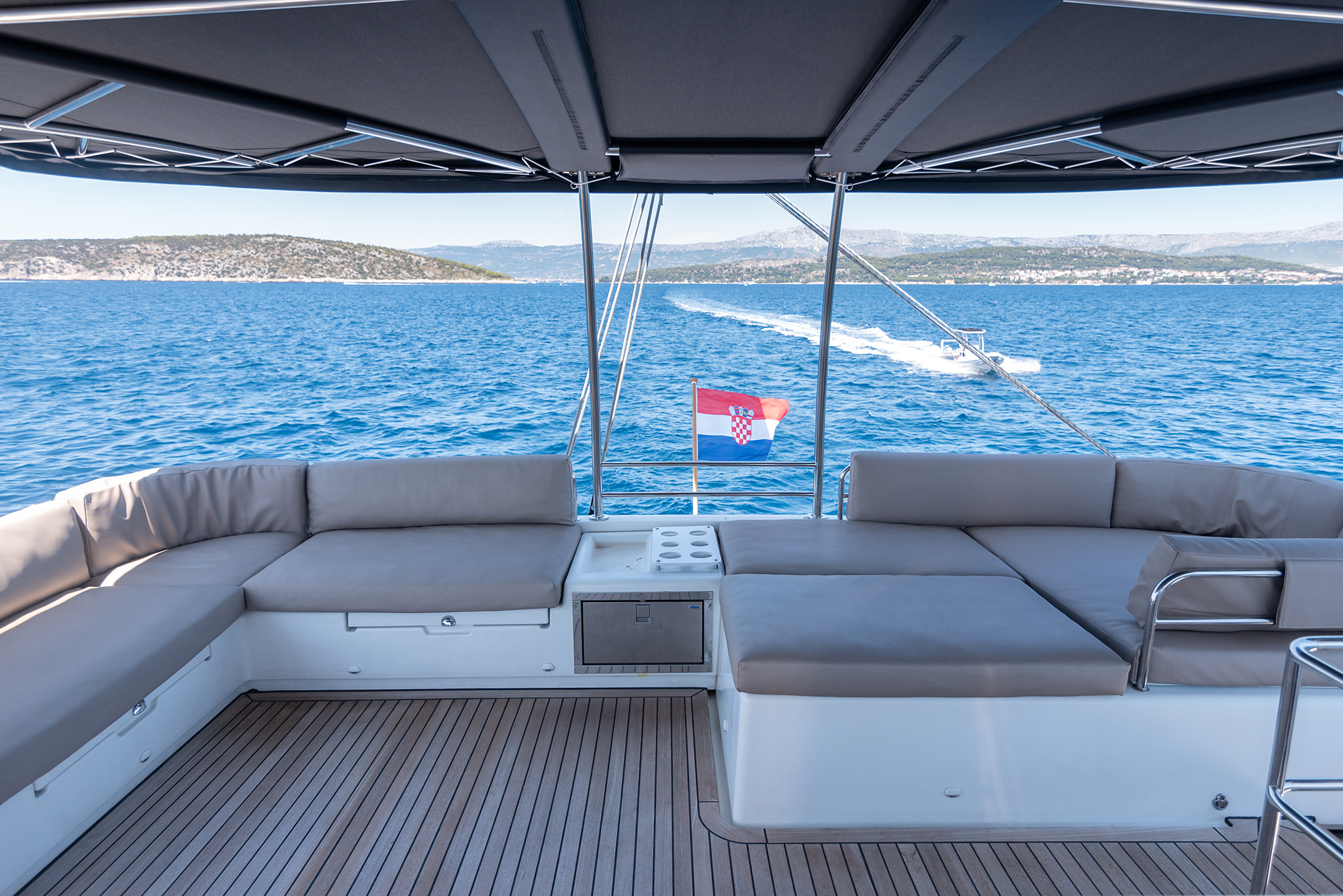 Lagoon 560 S2 — photo 19