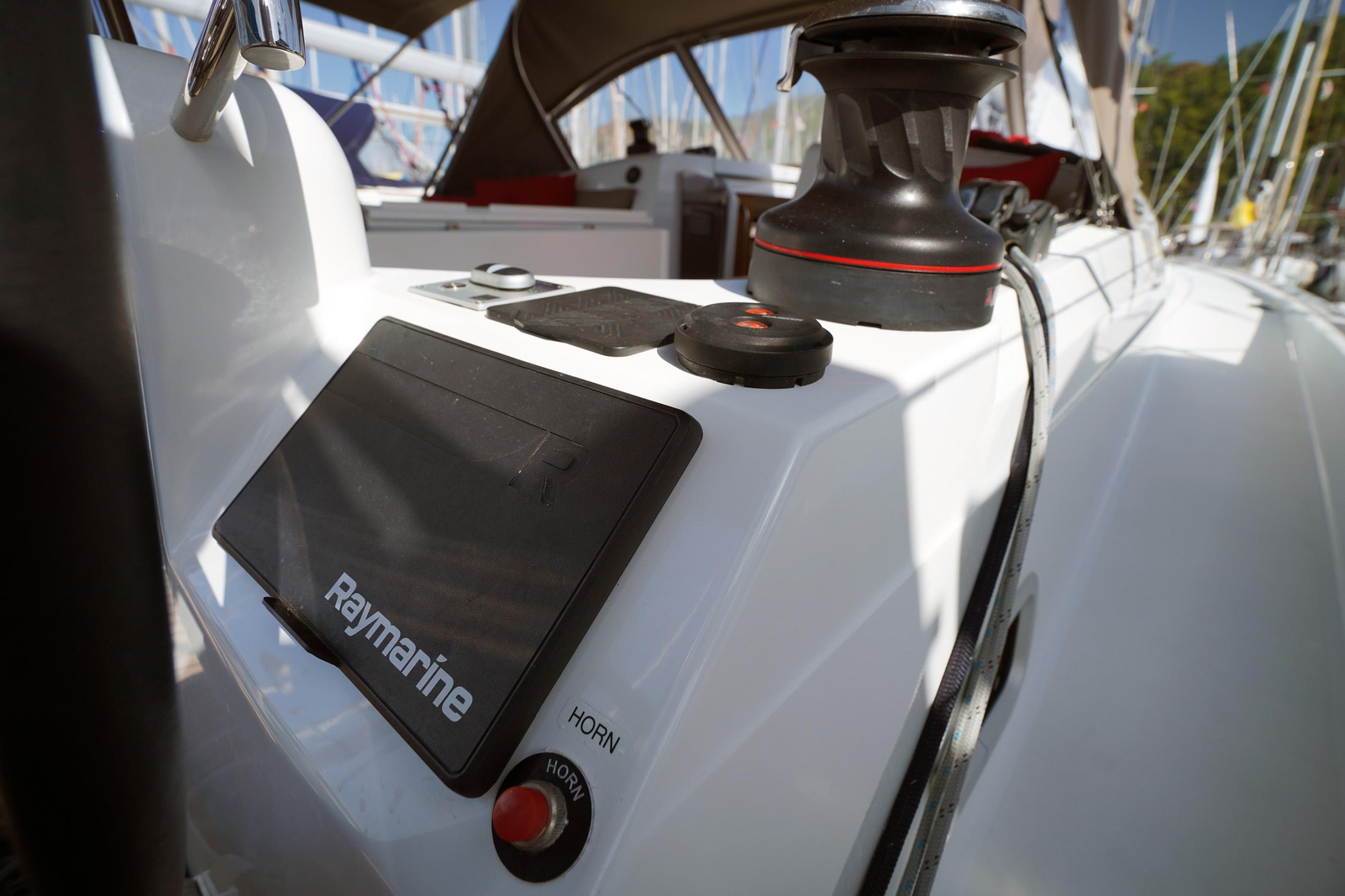Sun Odyssey 410 — photo 13