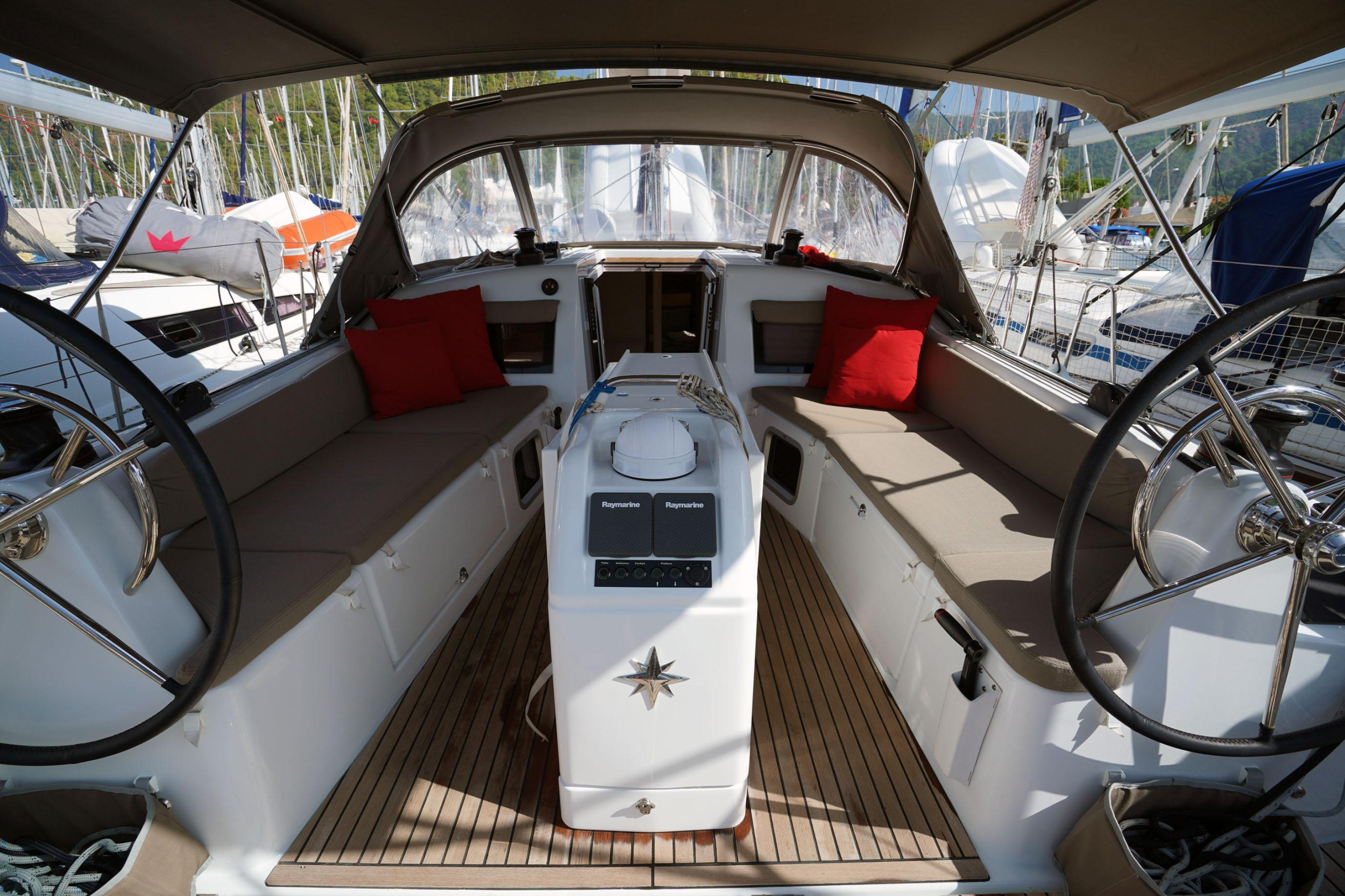 Sun Odyssey 410 — photo 6