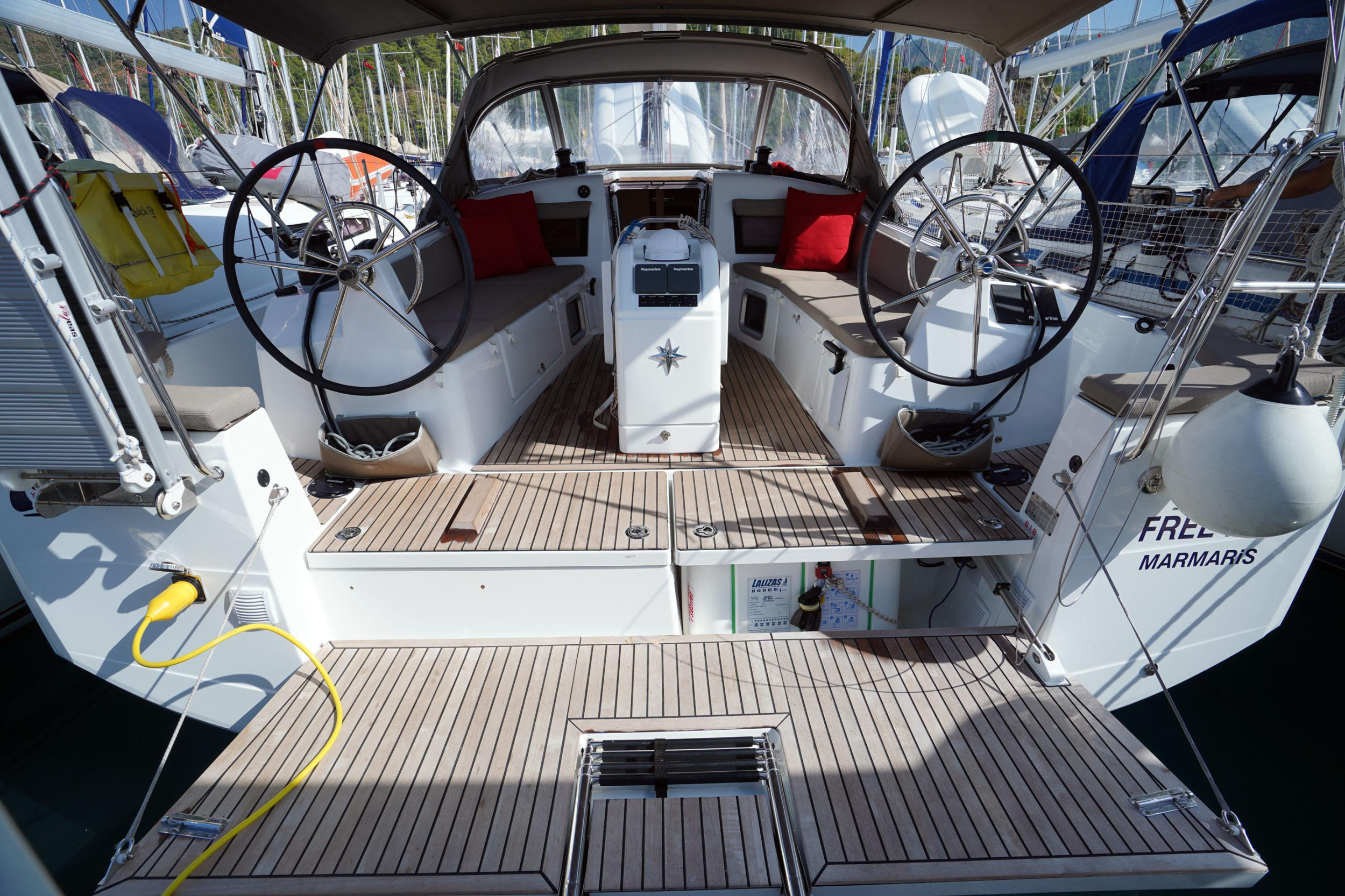 Sun Odyssey 410 — photo 4