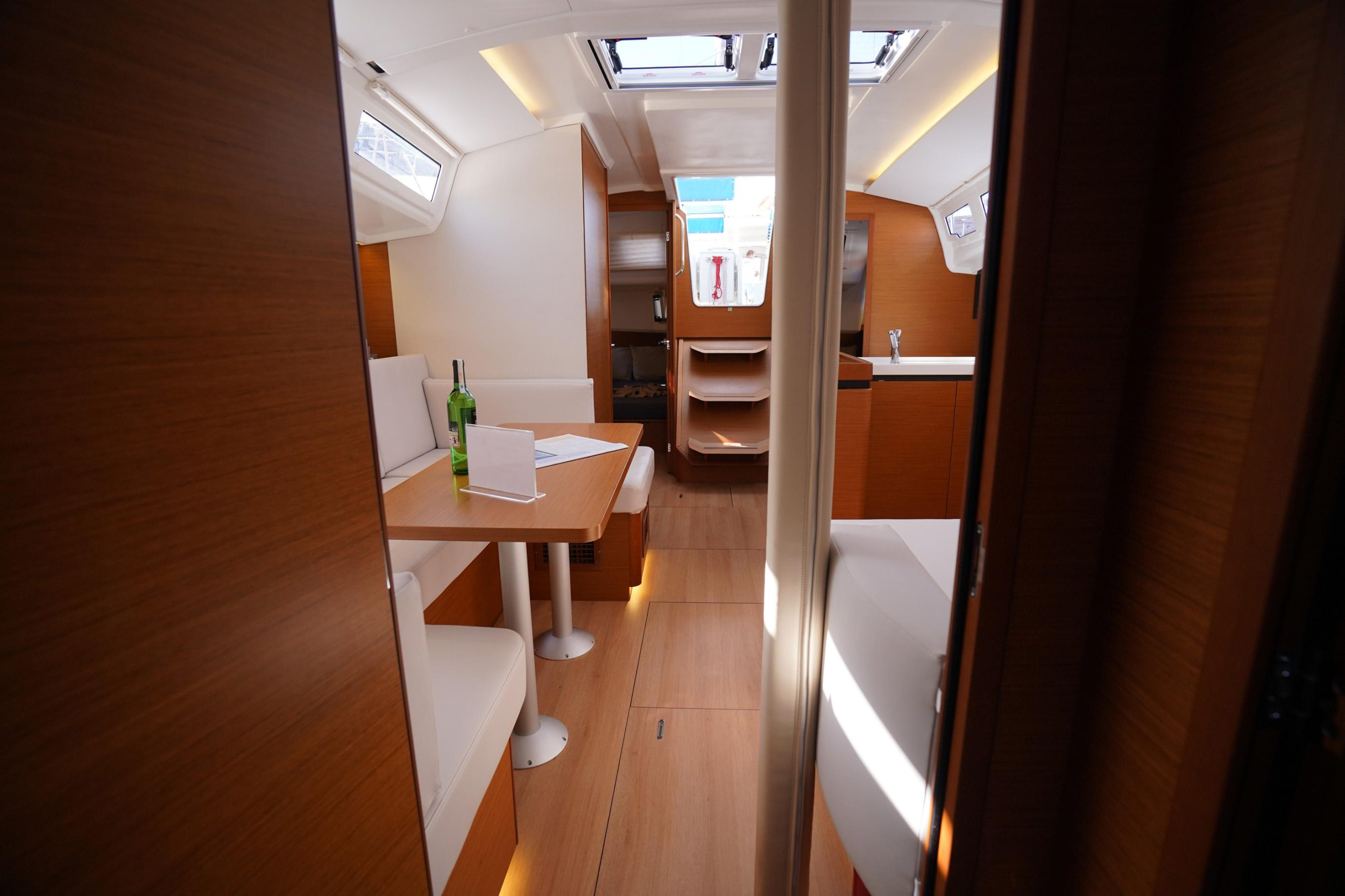 Sun Odyssey 410 — photo 16
