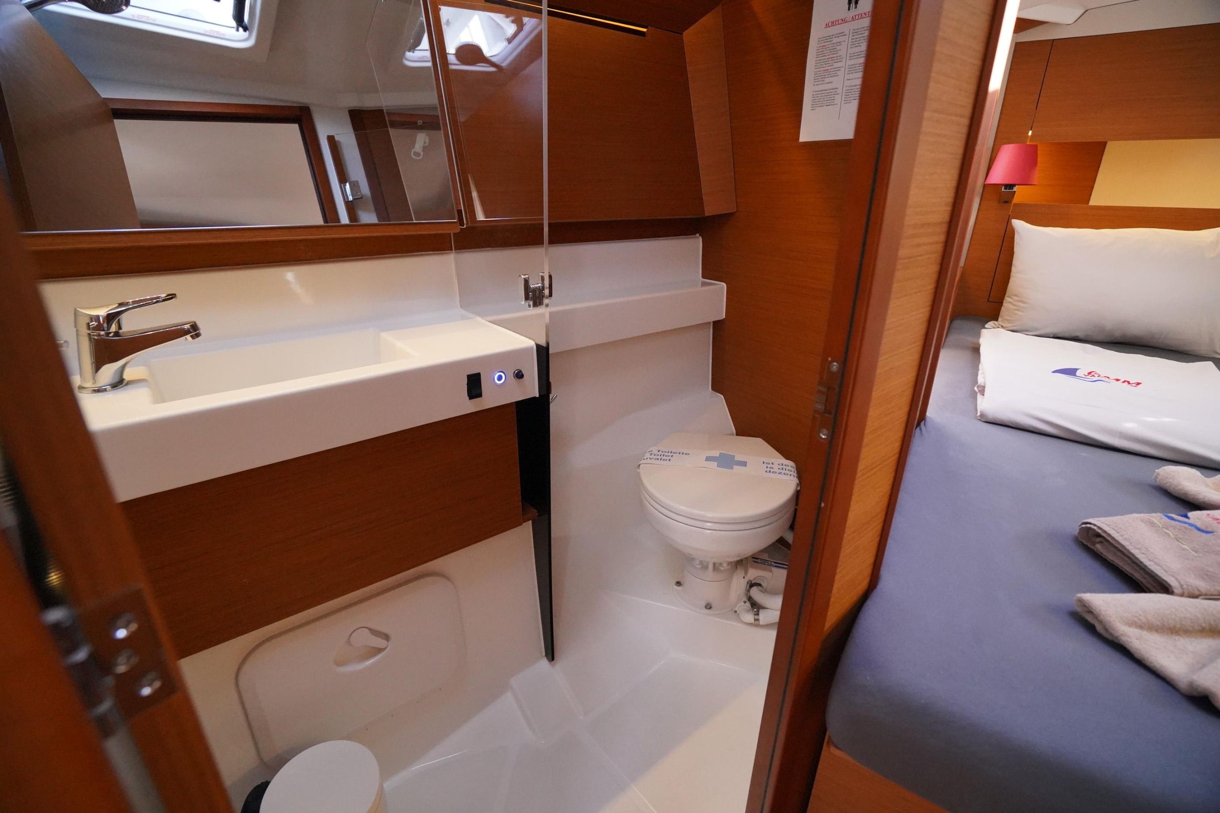 Sun Odyssey 410 — photo 26