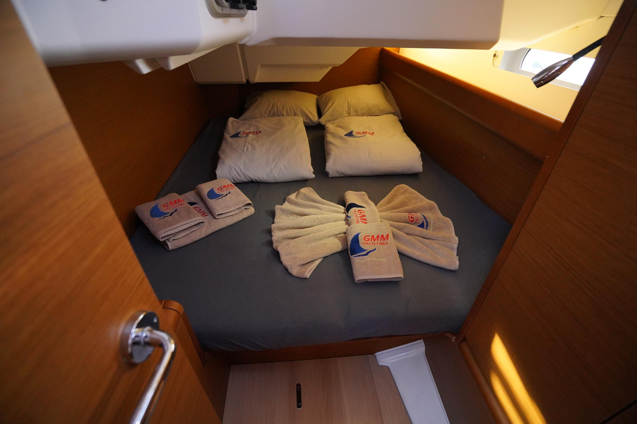 Sun Odyssey 389 — photo 4