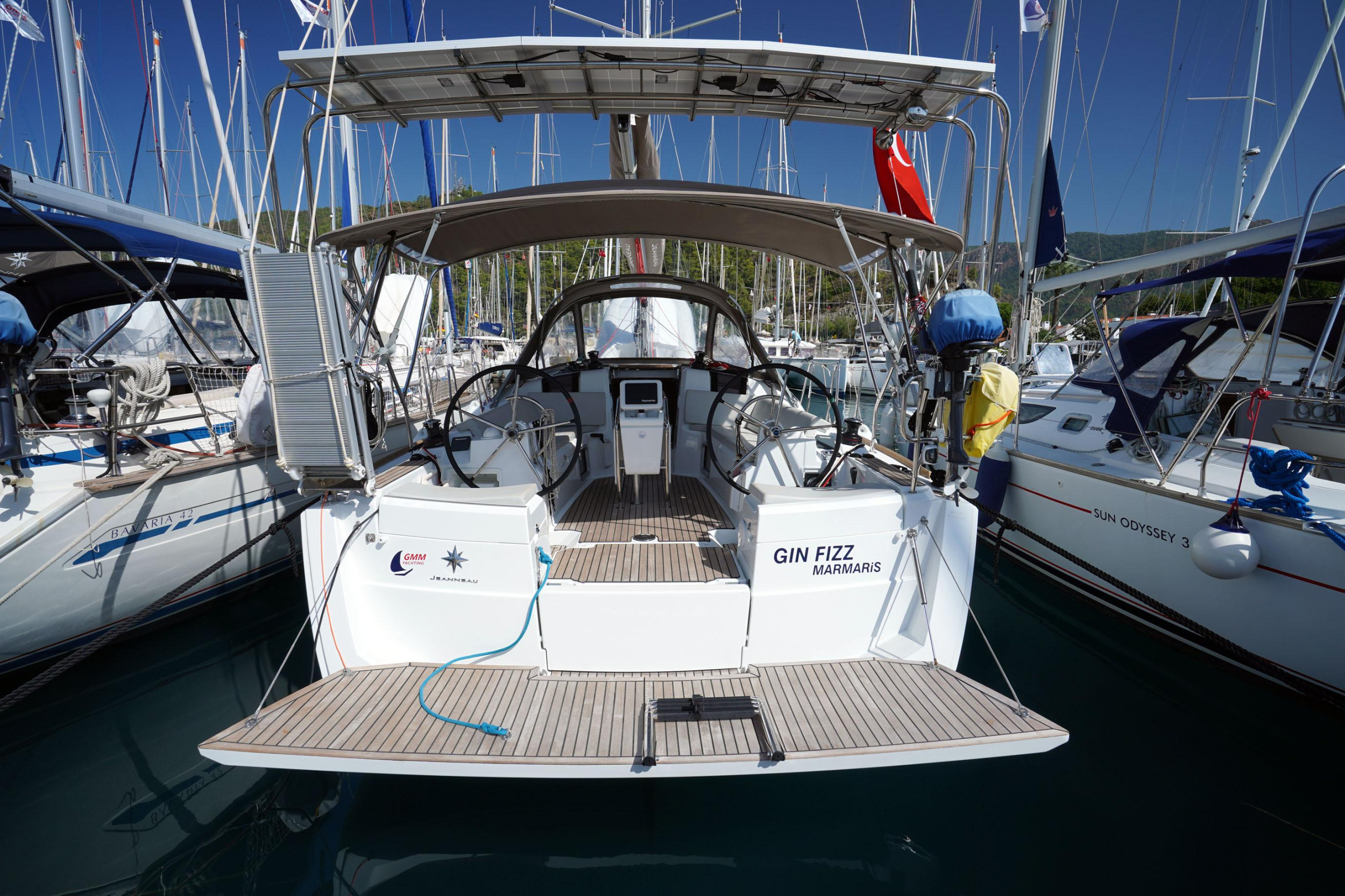 Sun Odyssey 389 — photo 20