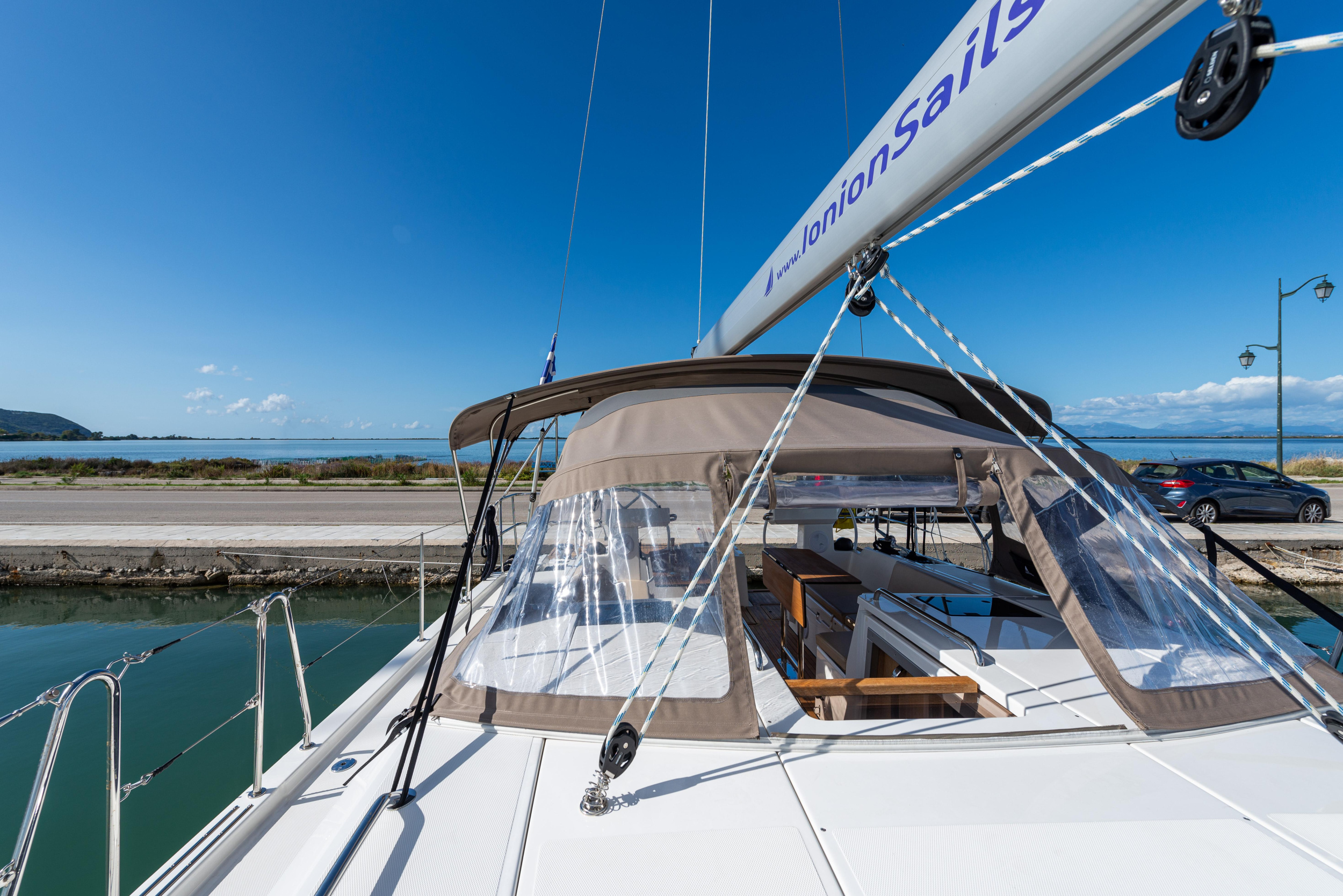Bavaria C45 — photo 24