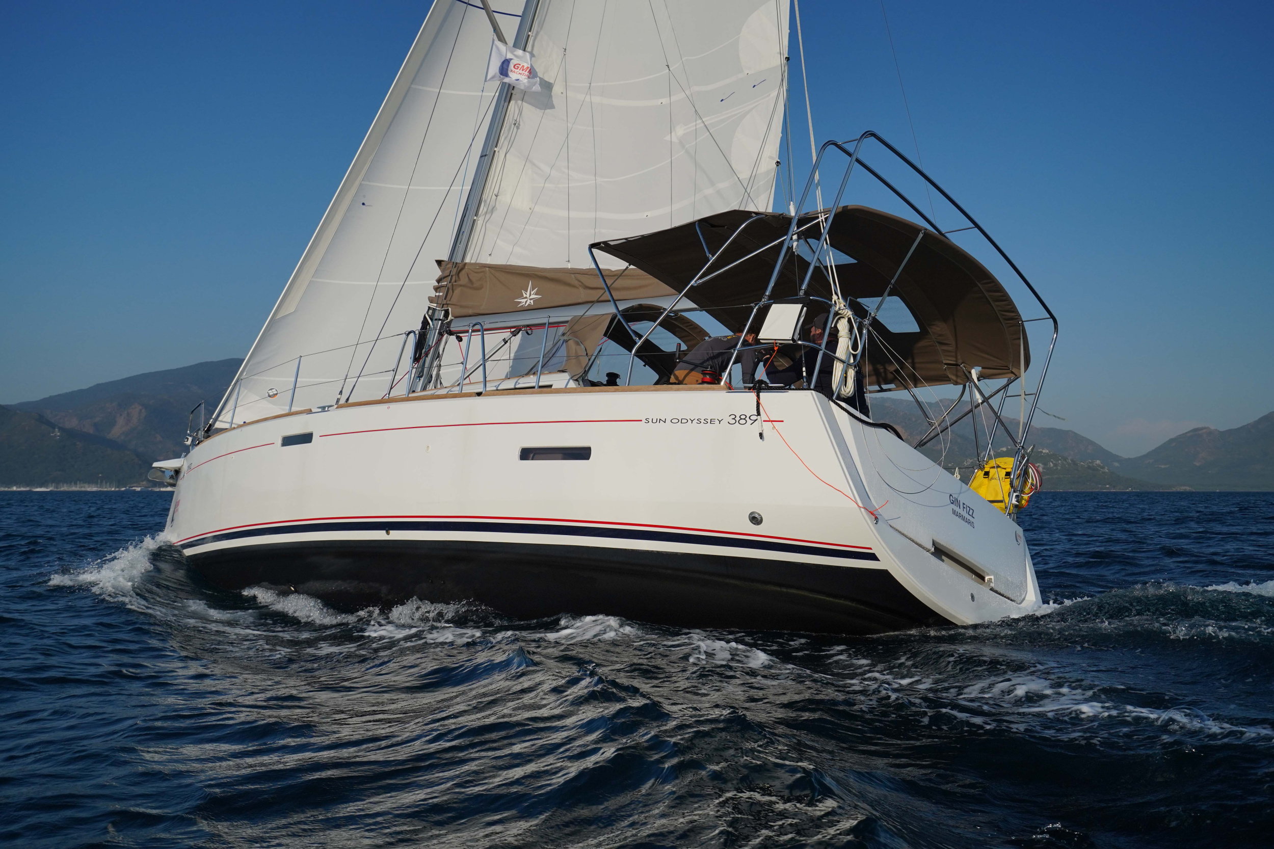 Sun Odyssey 389 — photo 7