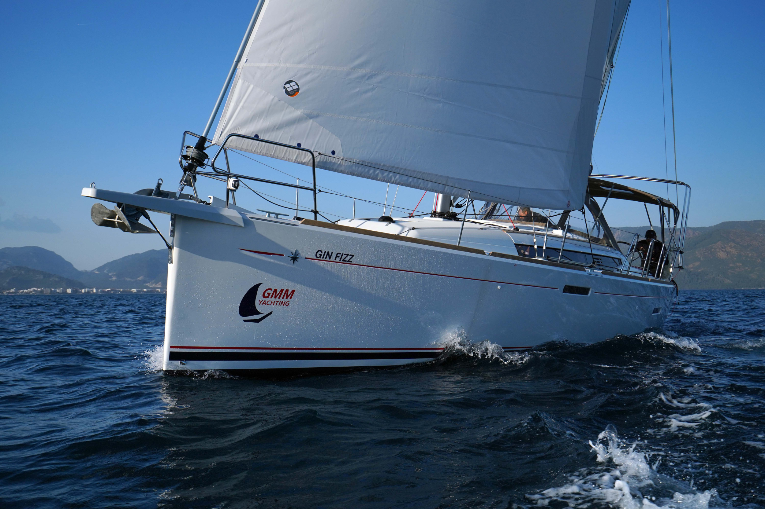 Sun Odyssey 389 — photo 8