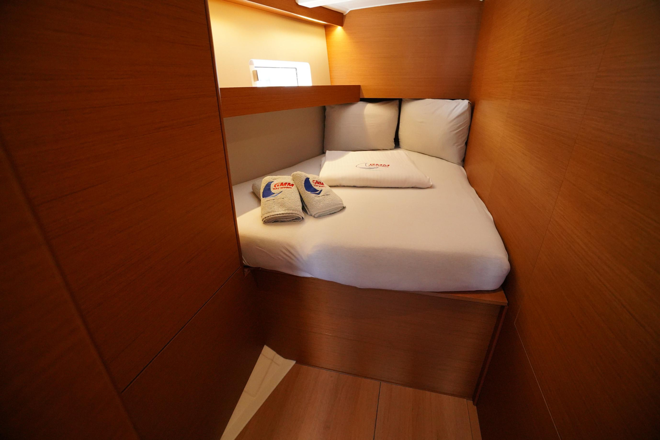 Sun Odyssey 490 — photo 12