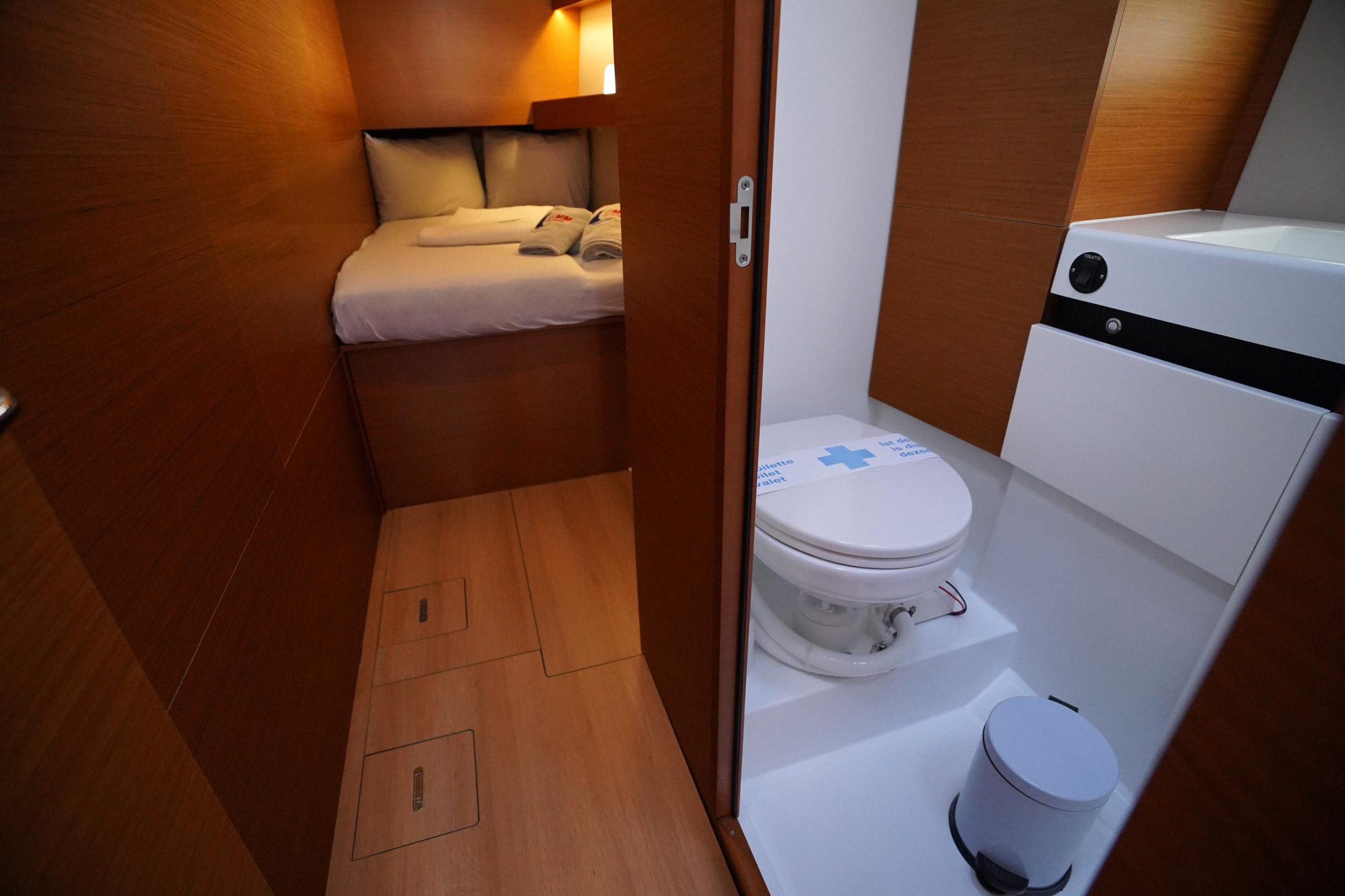 Sun Odyssey 490 — photo 13