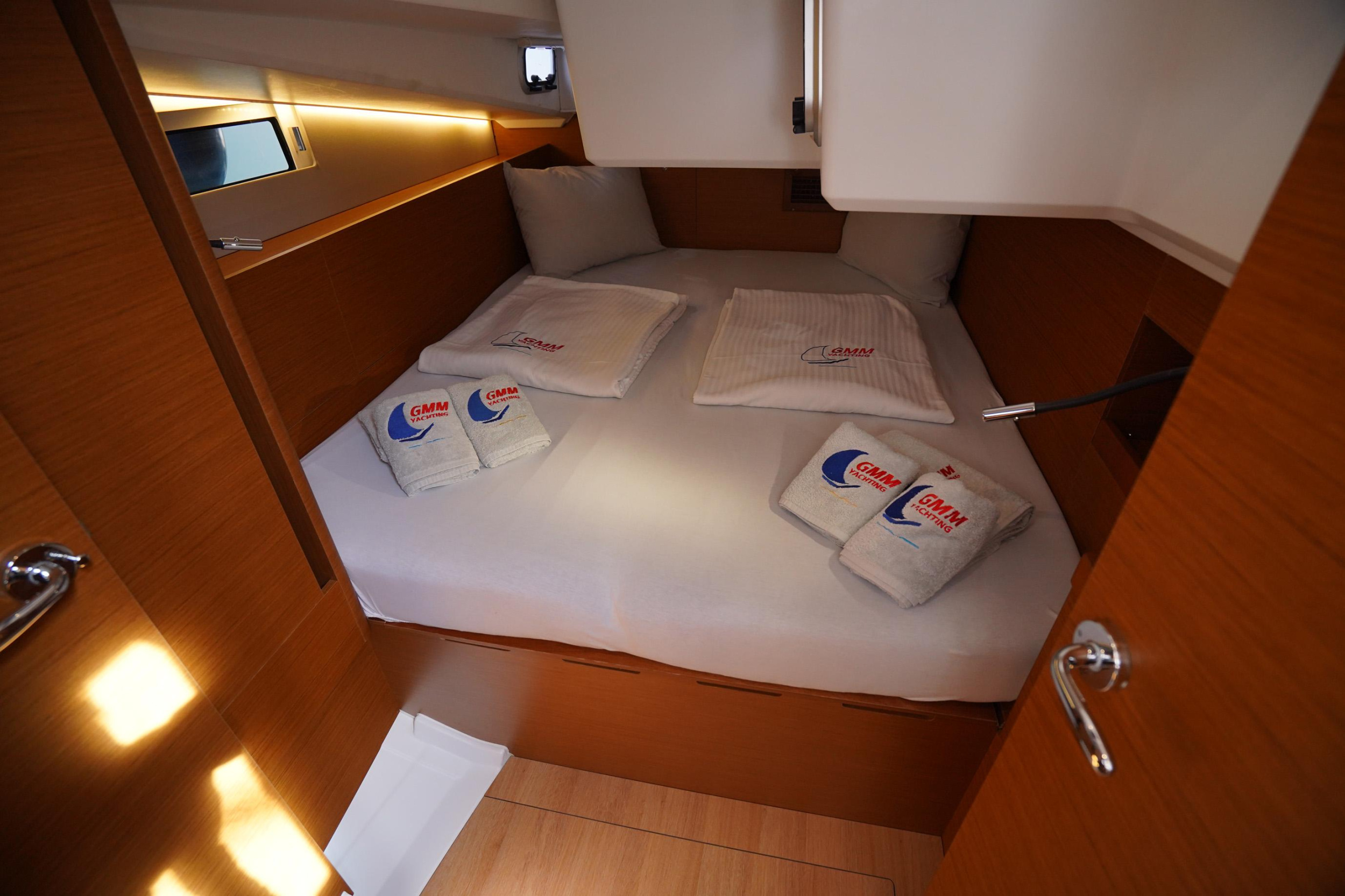 Sun Odyssey 490 — photo 4