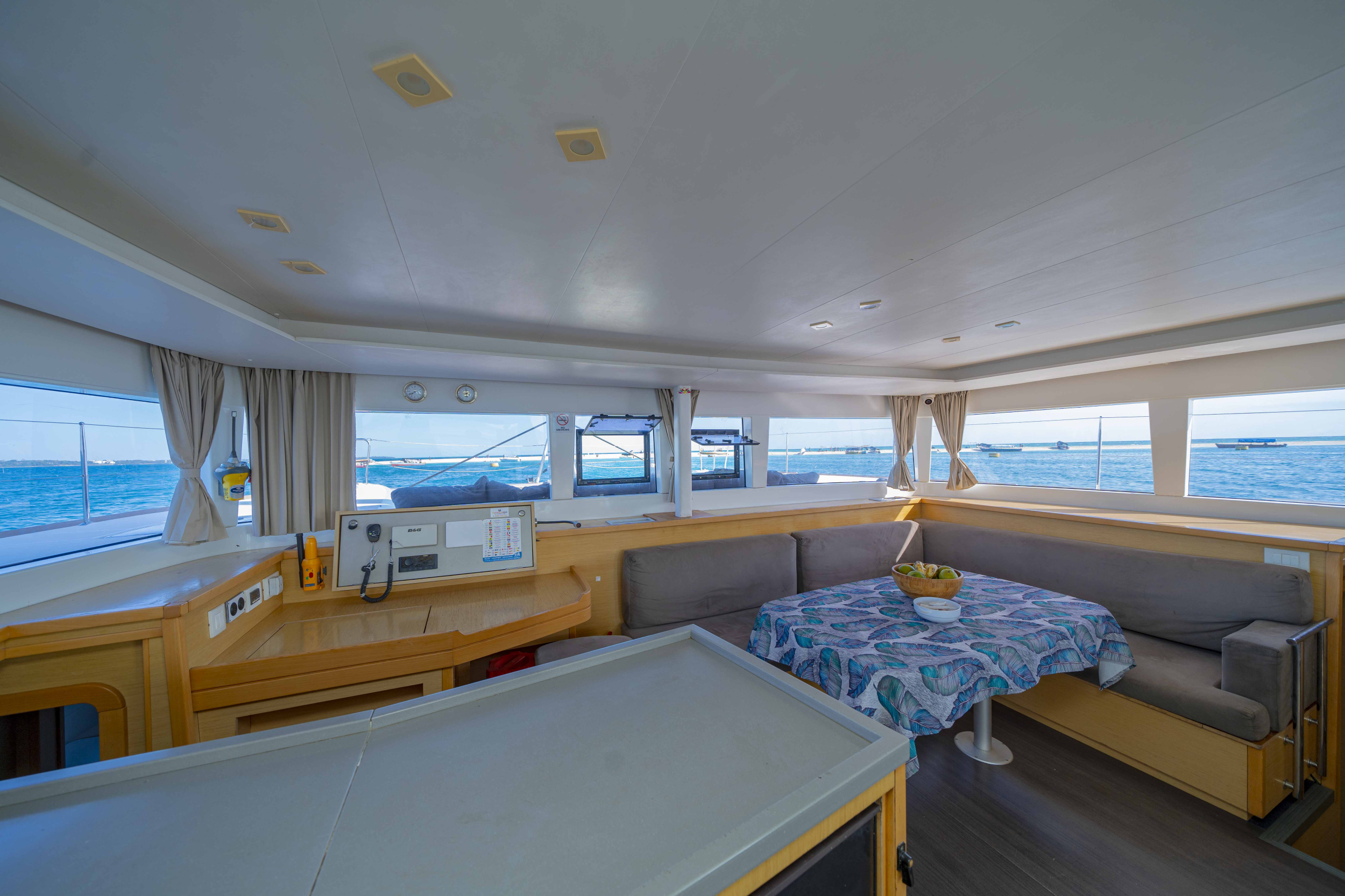 Lagoon 450 Fly — photo 9