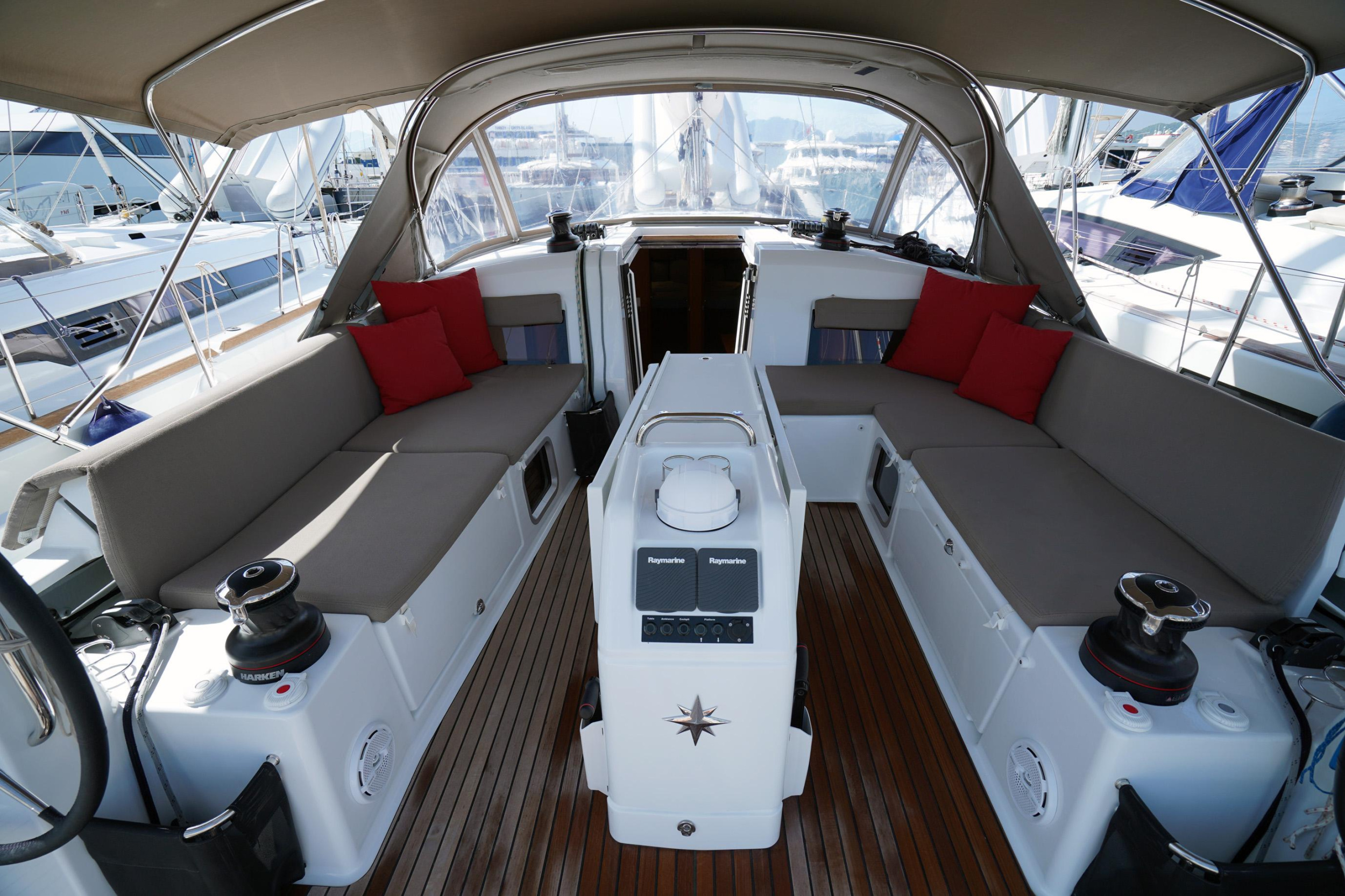 Sun Odyssey 490 — photo 25
