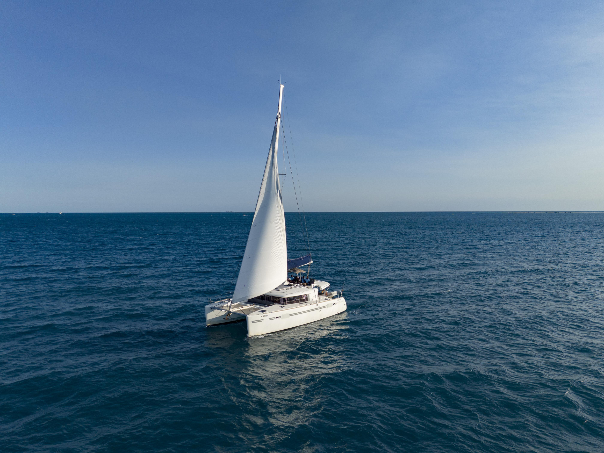Lagoon 450 Fly — photo 21