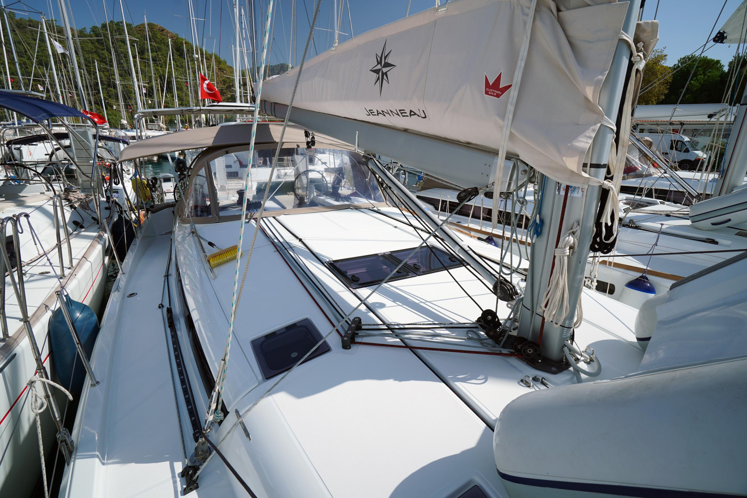 Sun Odyssey 490 — photo 21