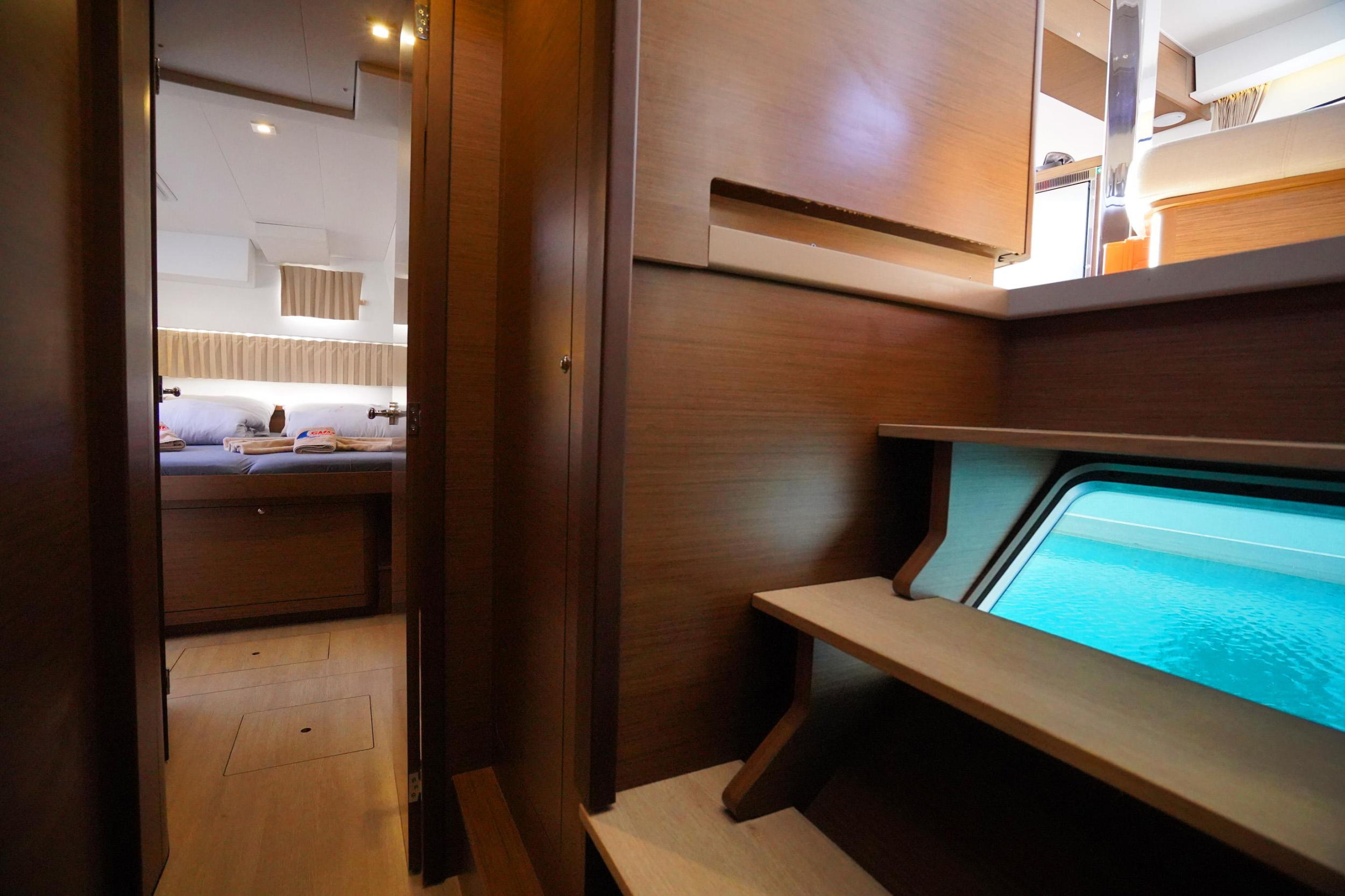 Lagoon 42 — photo 20