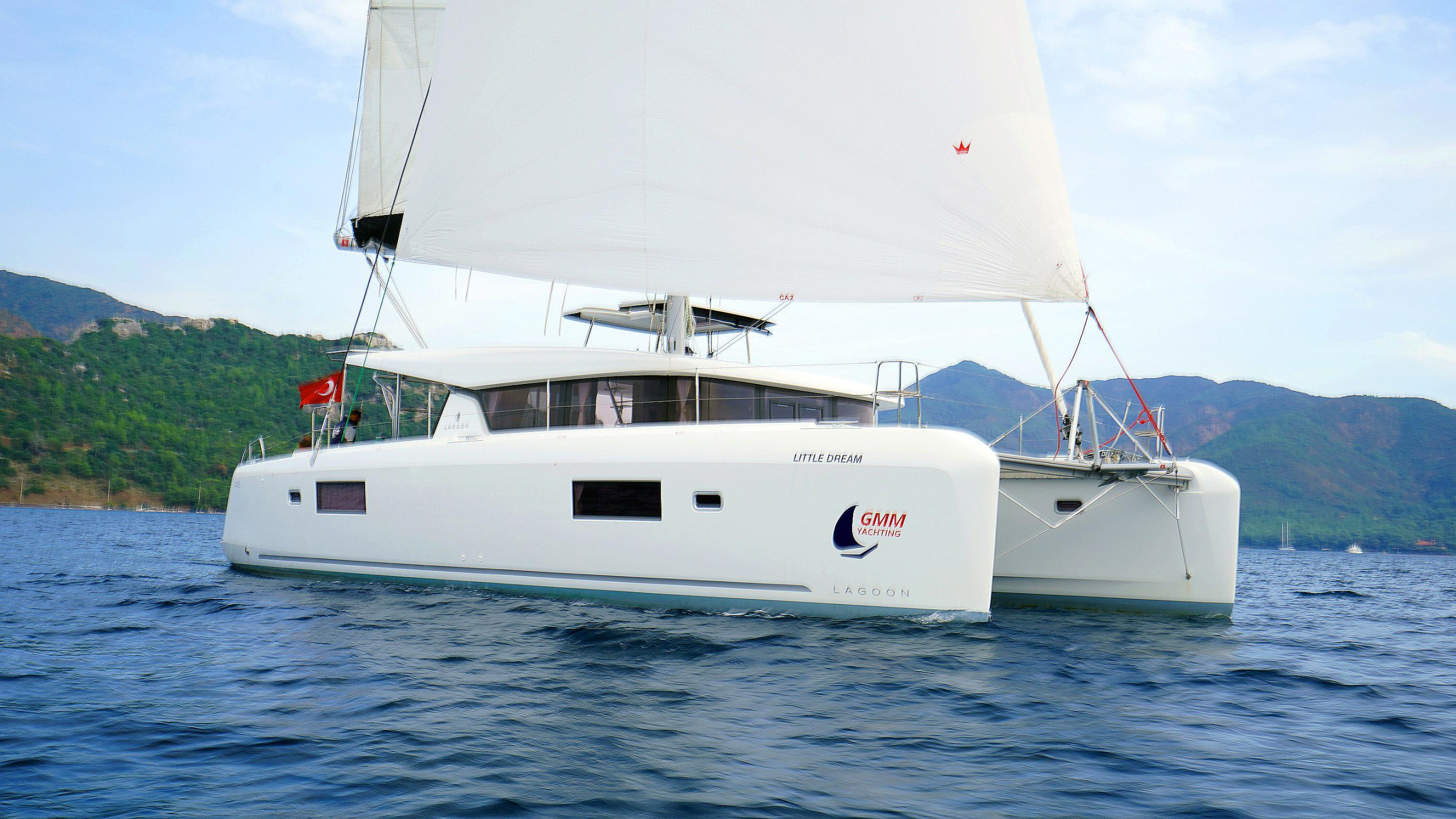 Lagoon 42 — photo 21