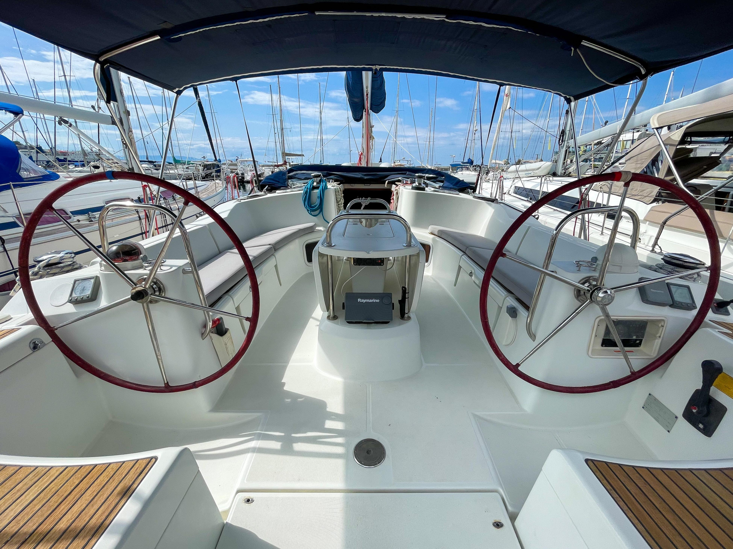 Sun Odyssey 44 i — photo 4