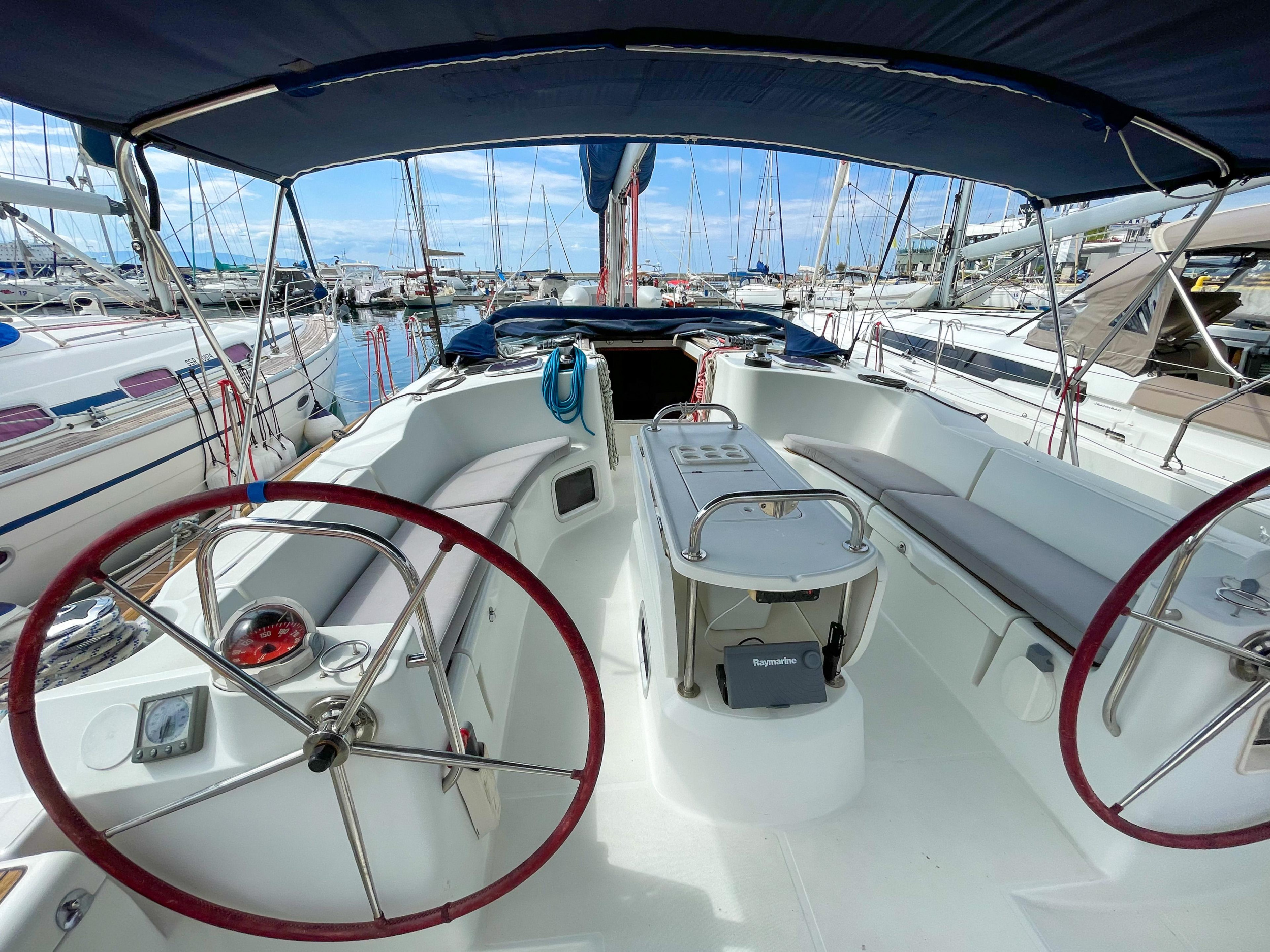 Sun Odyssey 44 i — photo 2