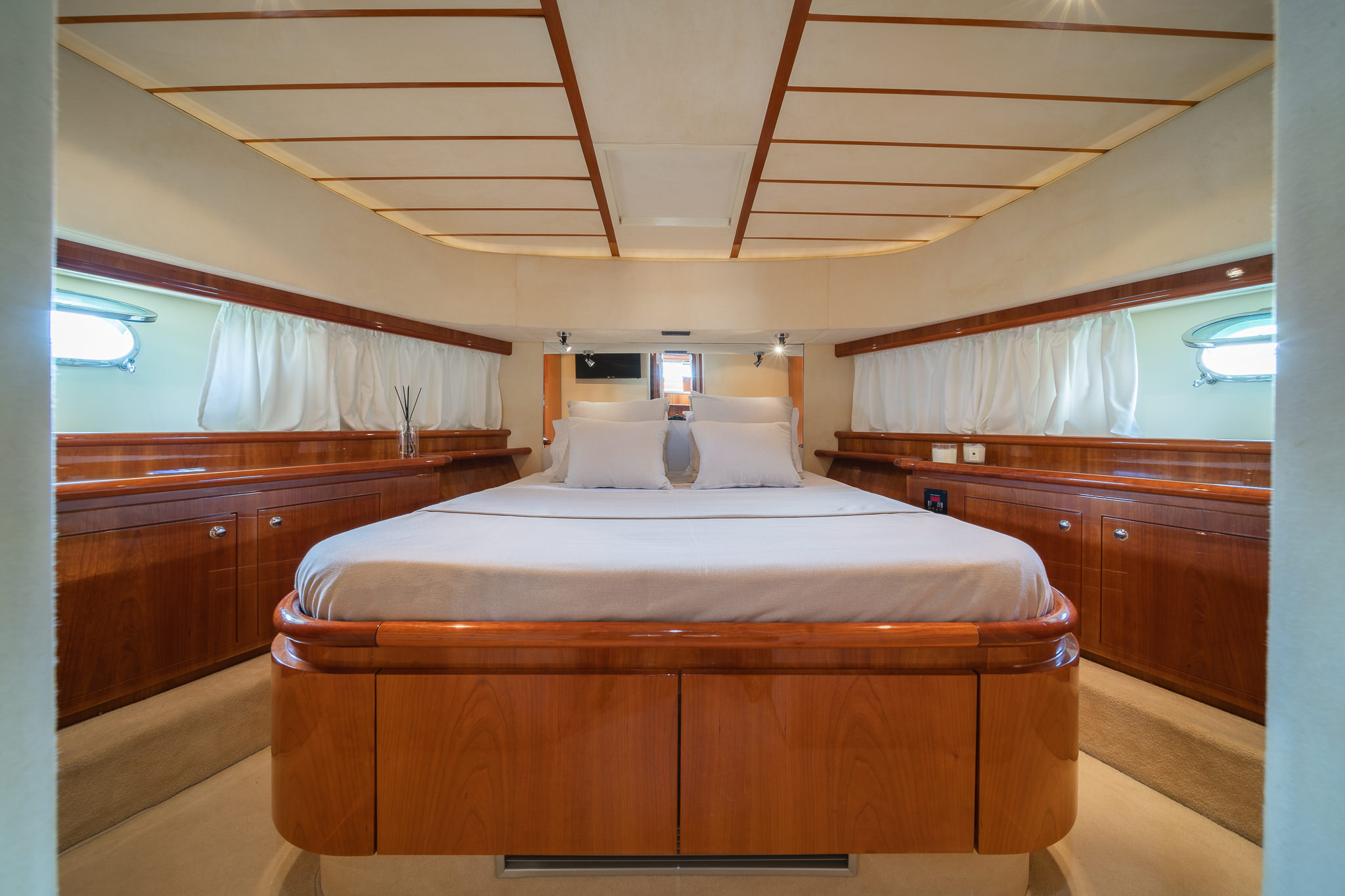 Ferretti 68 — photo 7