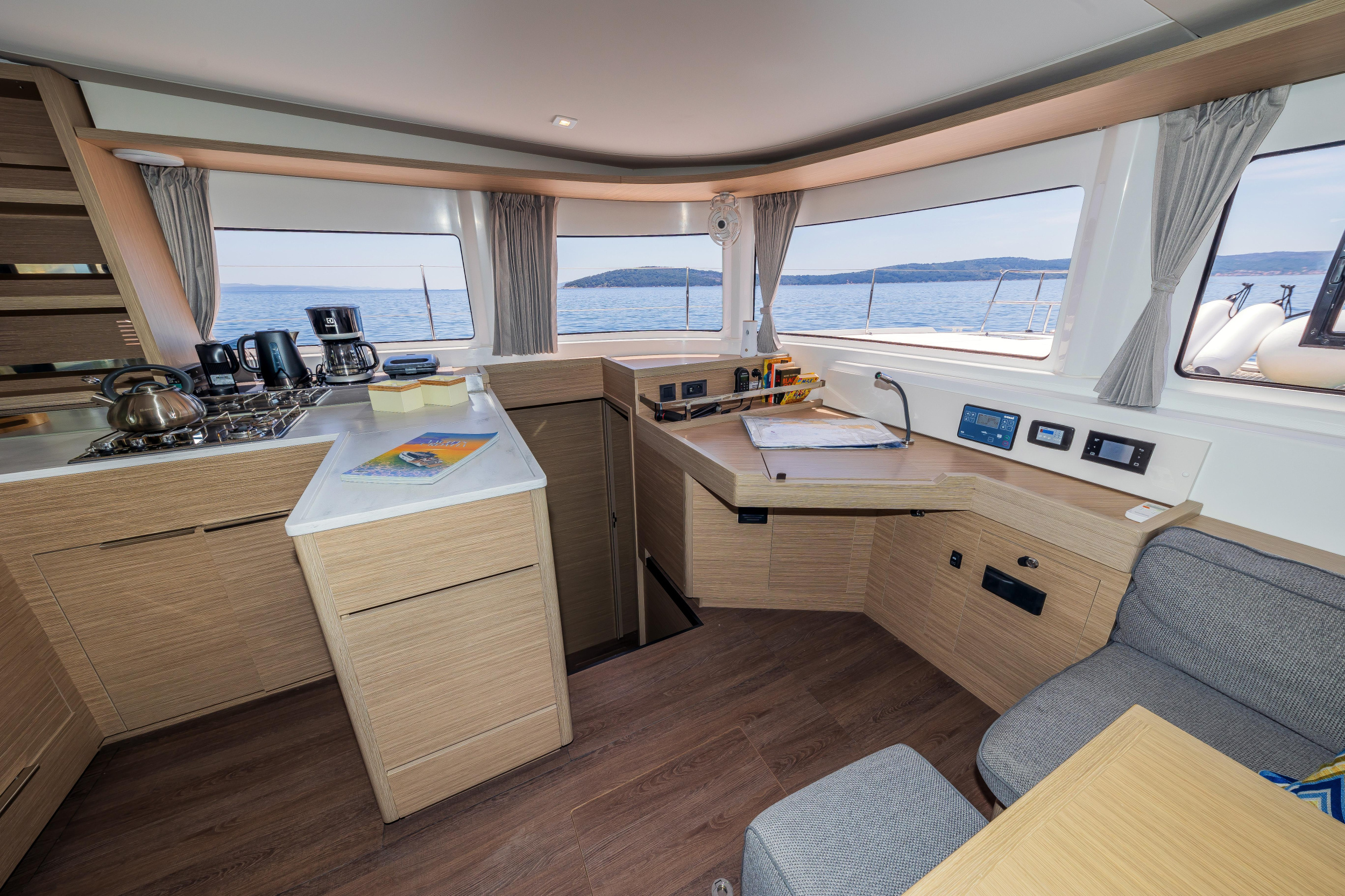 Lagoon 46 — photo 13