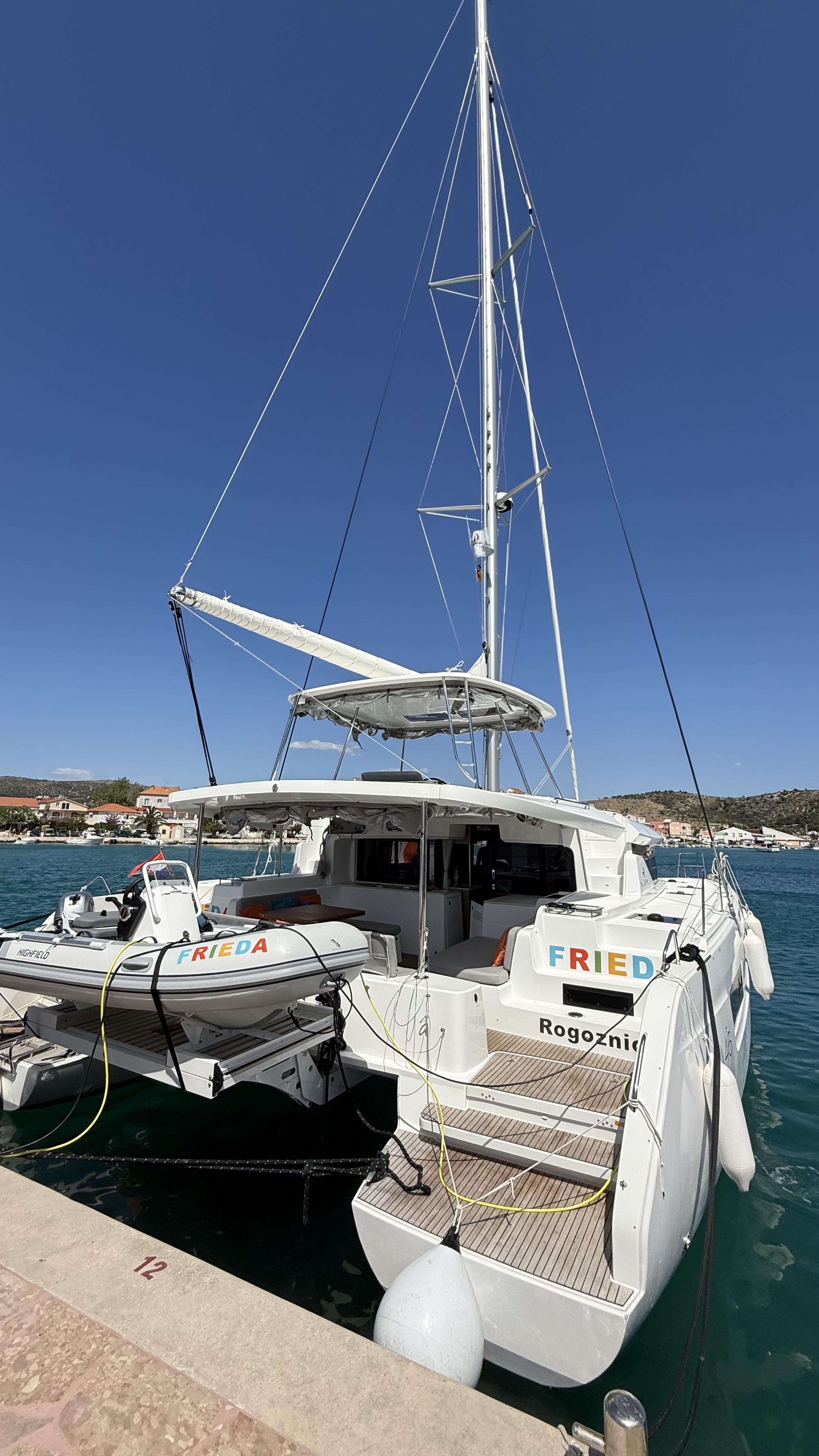 Lagoon 46 — photo 13
