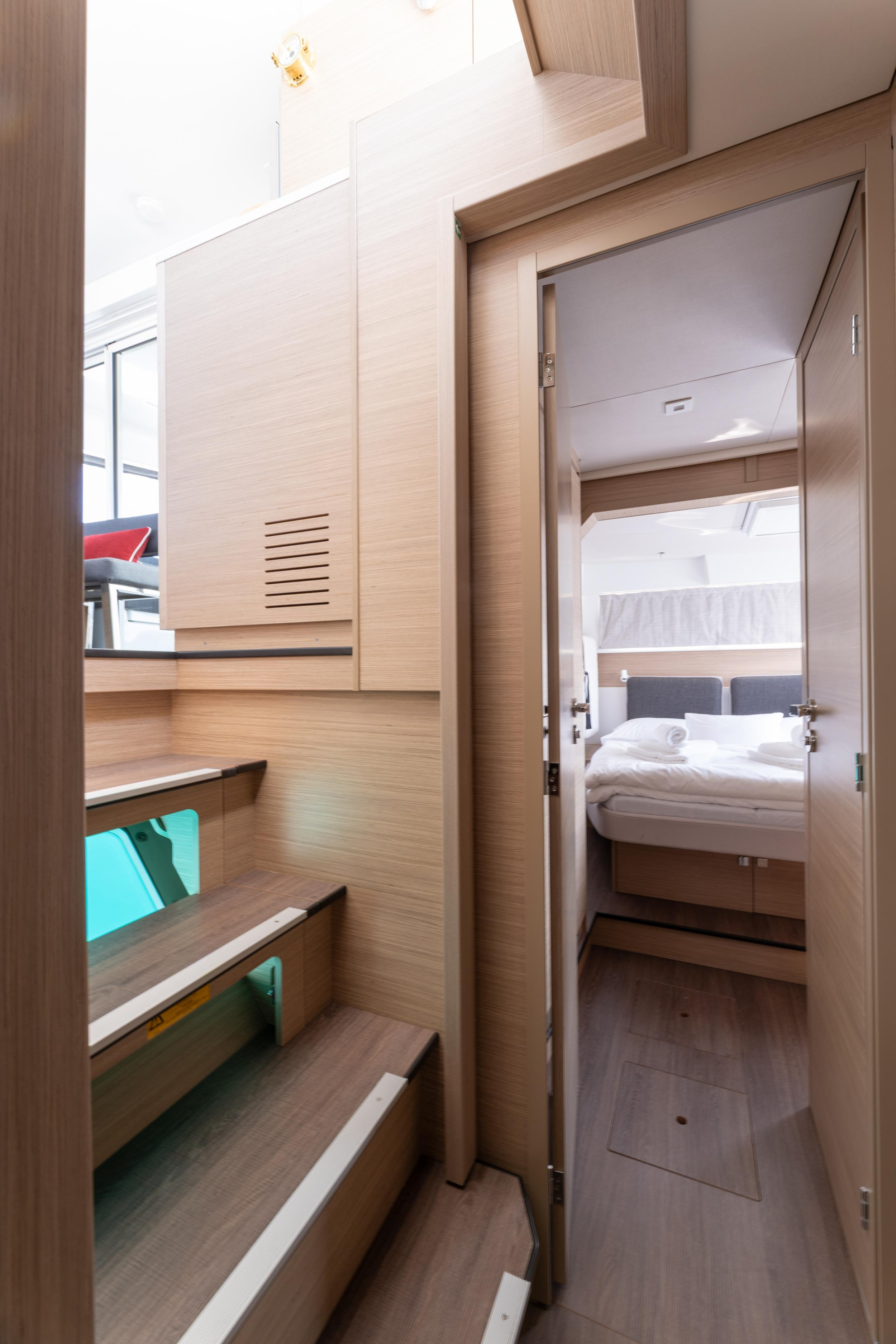 Lagoon 43 — photo 20