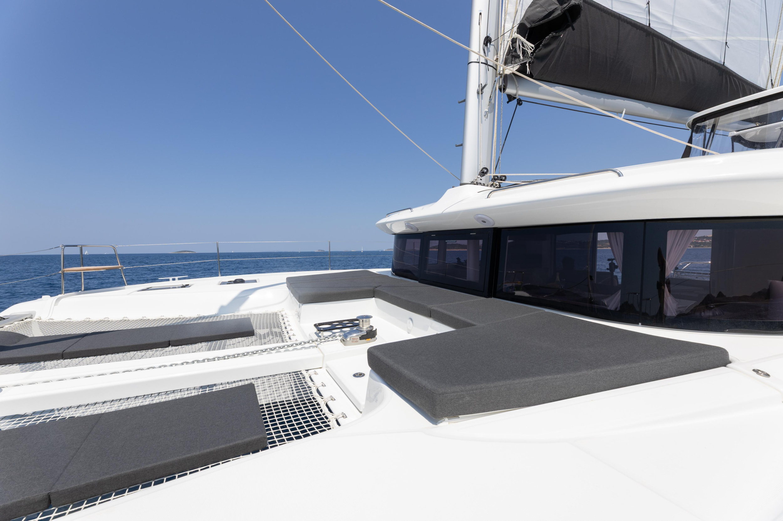 Lagoon 43 — photo 22