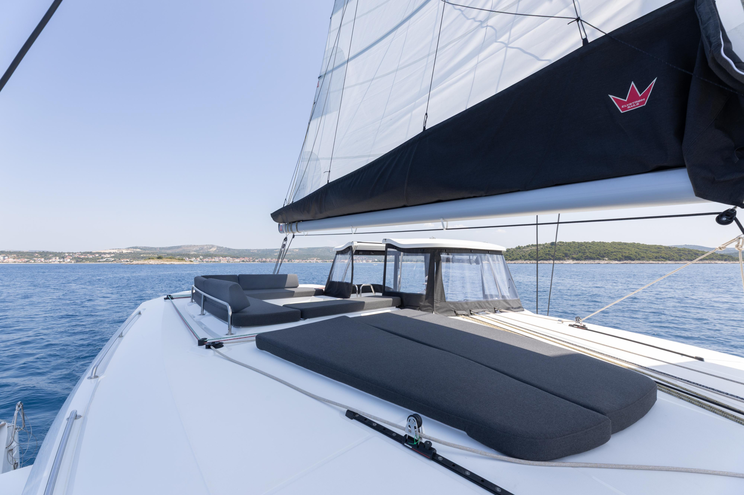 Lagoon 43 — photo 13