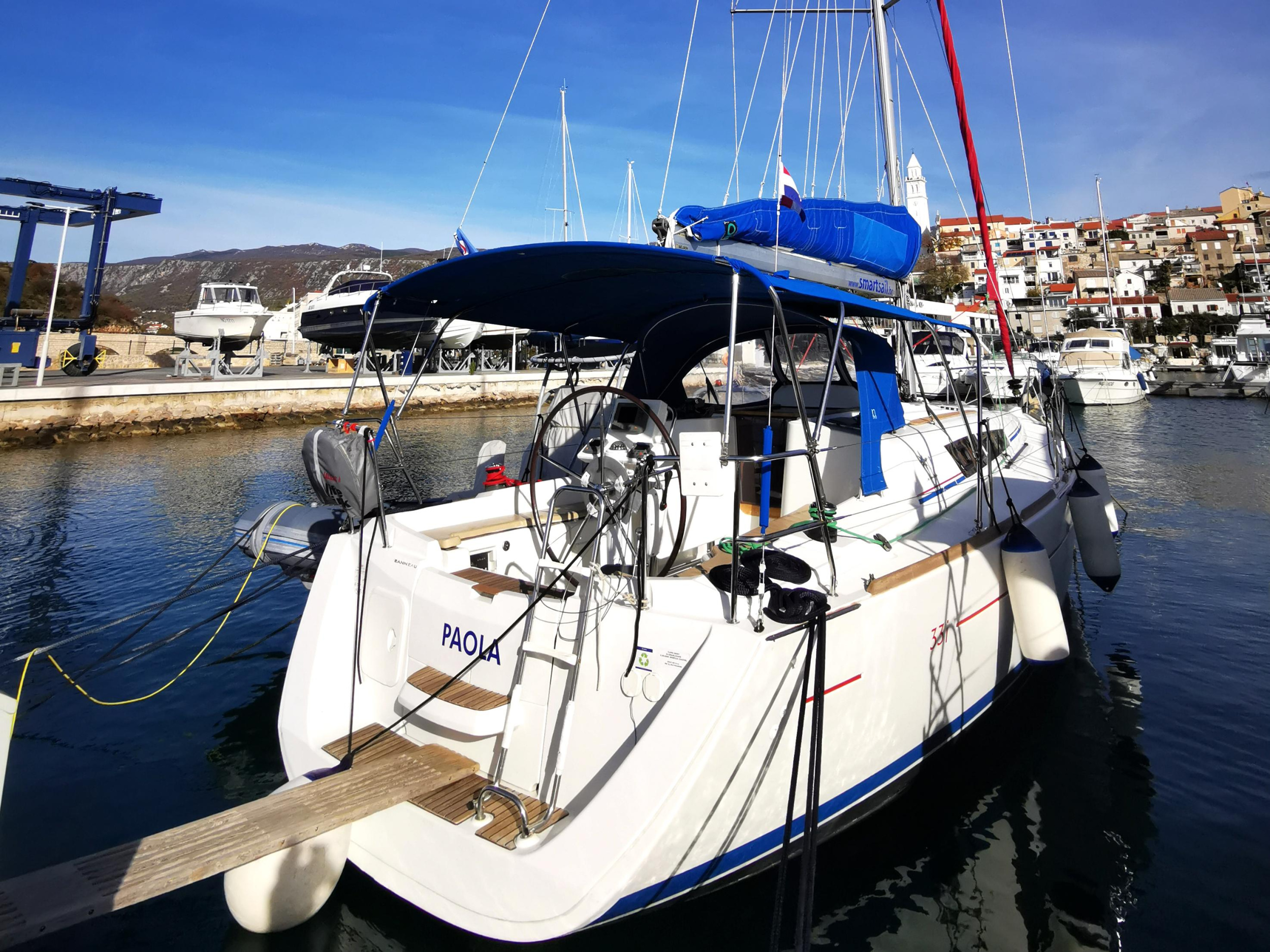 Sun Odyssey 33i — photo 1