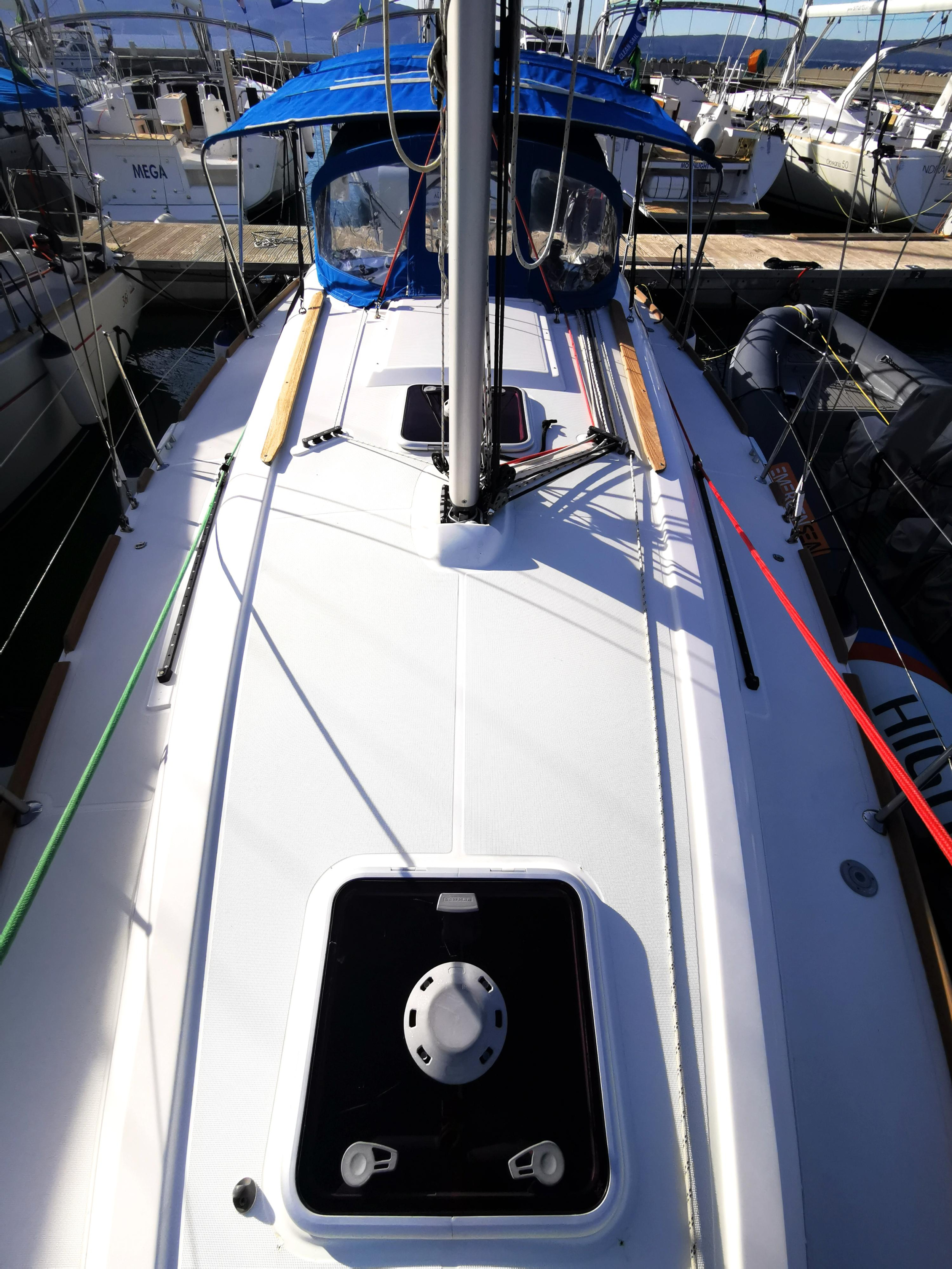 Sun Odyssey 33i — photo 12