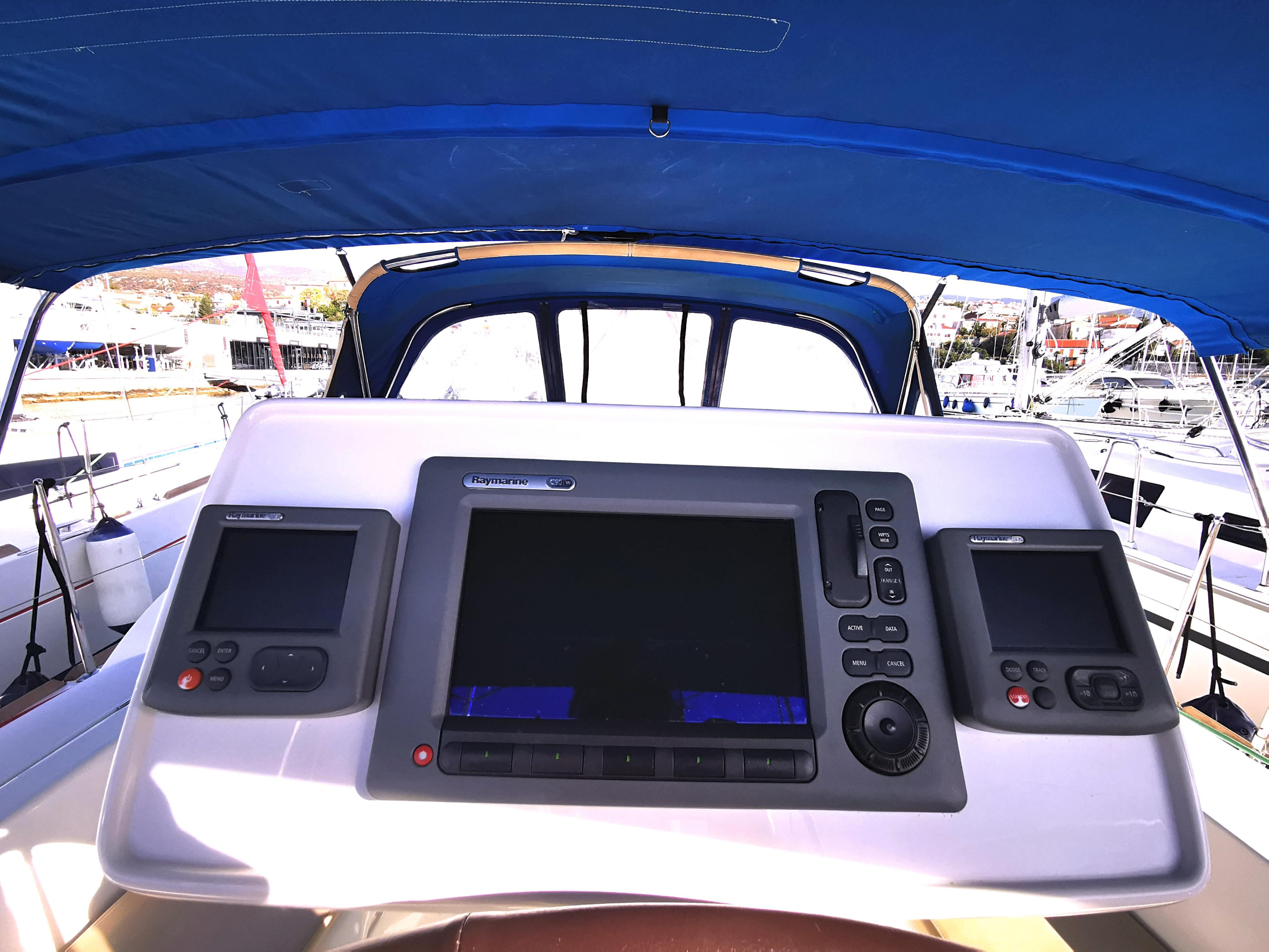 Sun Odyssey 36i — photo 14