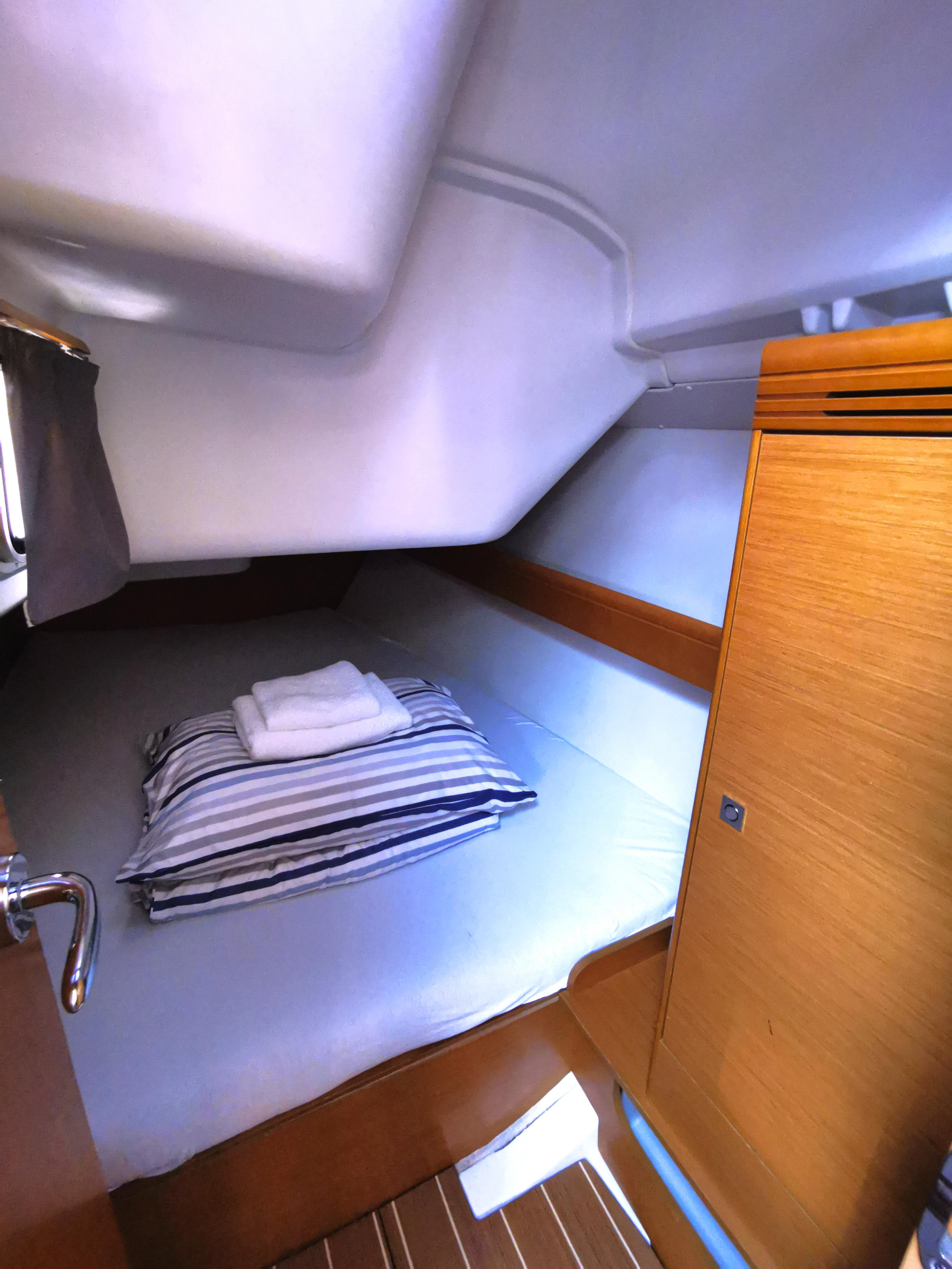 Sun Odyssey 36i — photo 19