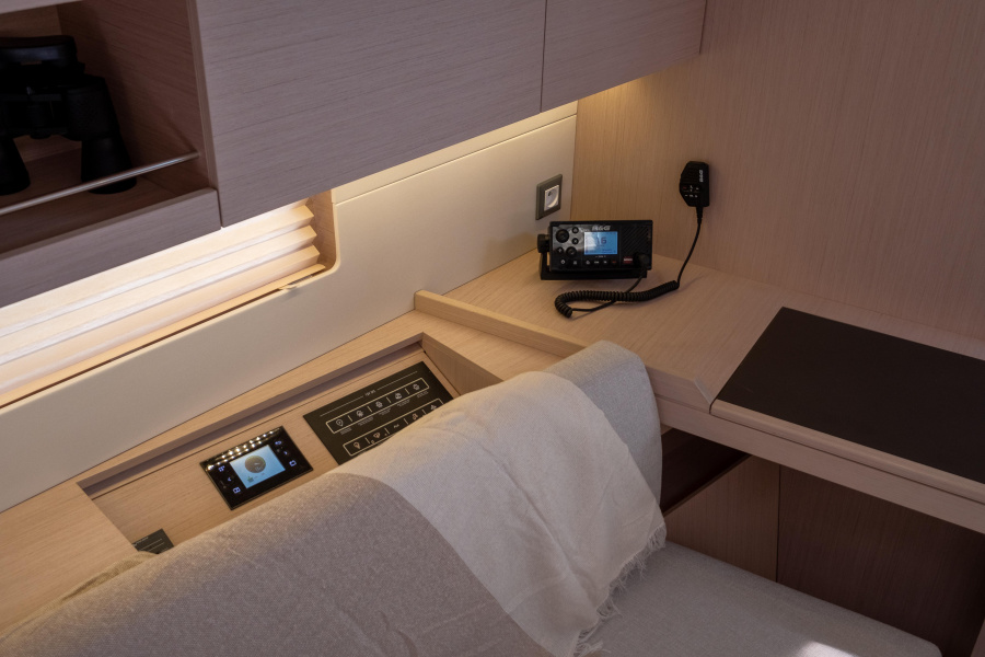 Oceanis 46.1 — photo 9