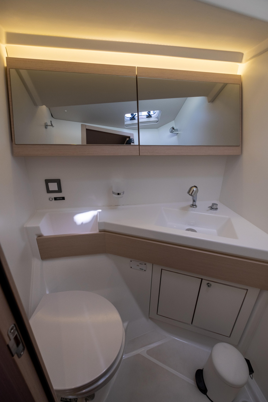 Oceanis 46.1 — photo 13