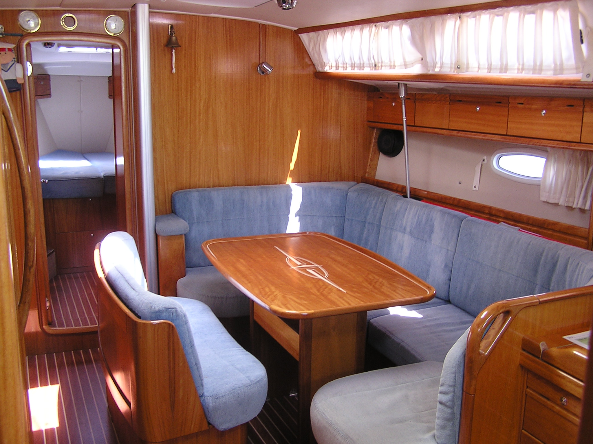 Bavaria 40 Cruiser — photo 7