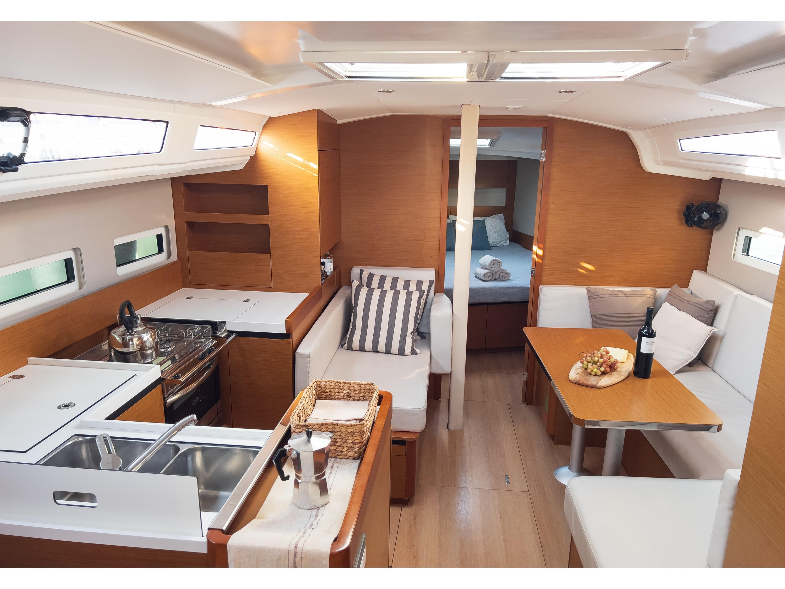 Sun Odyssey 410 — photo 16