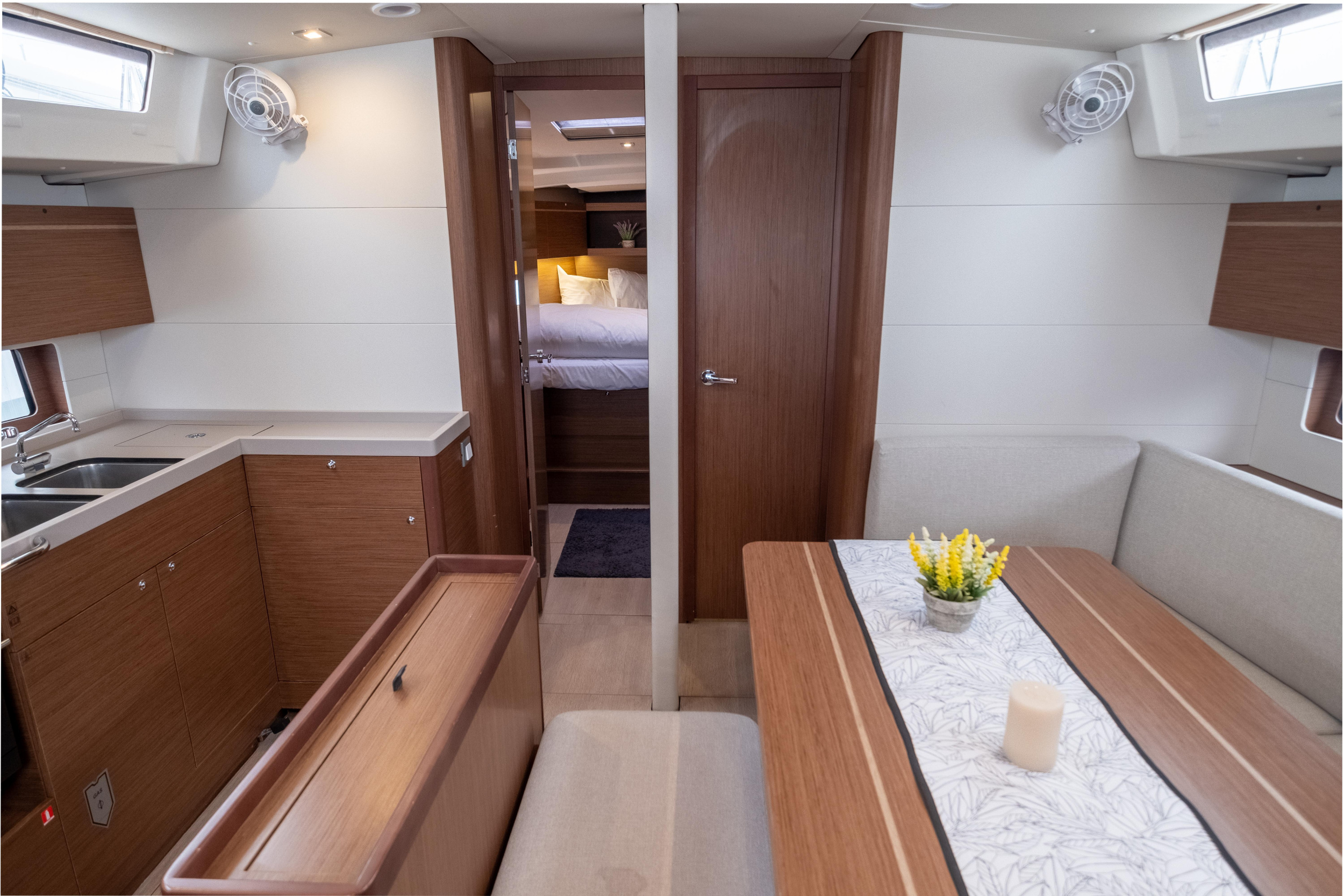 Oceanis 46.1 — photo 26