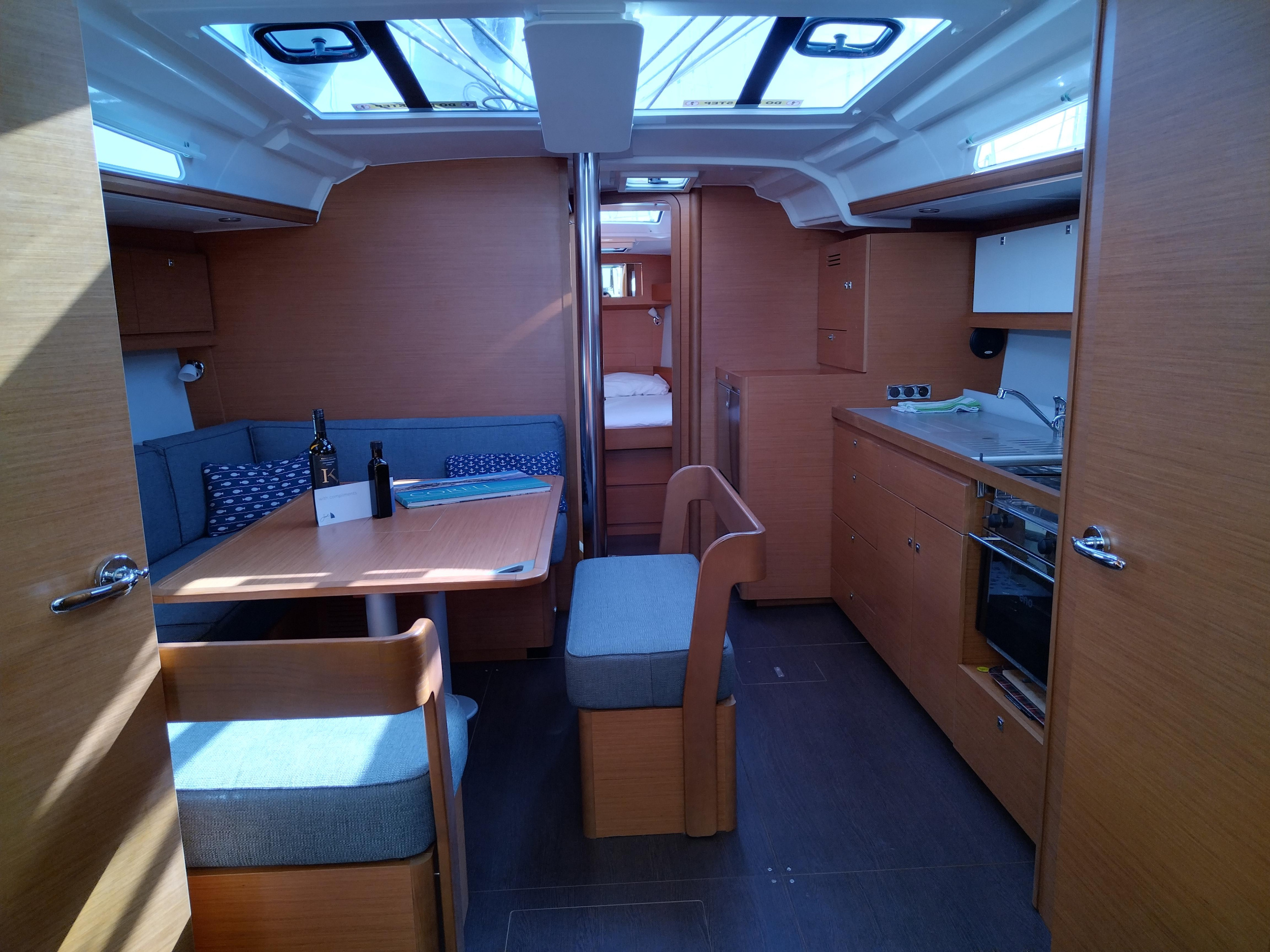 Dufour 430 — photo 14