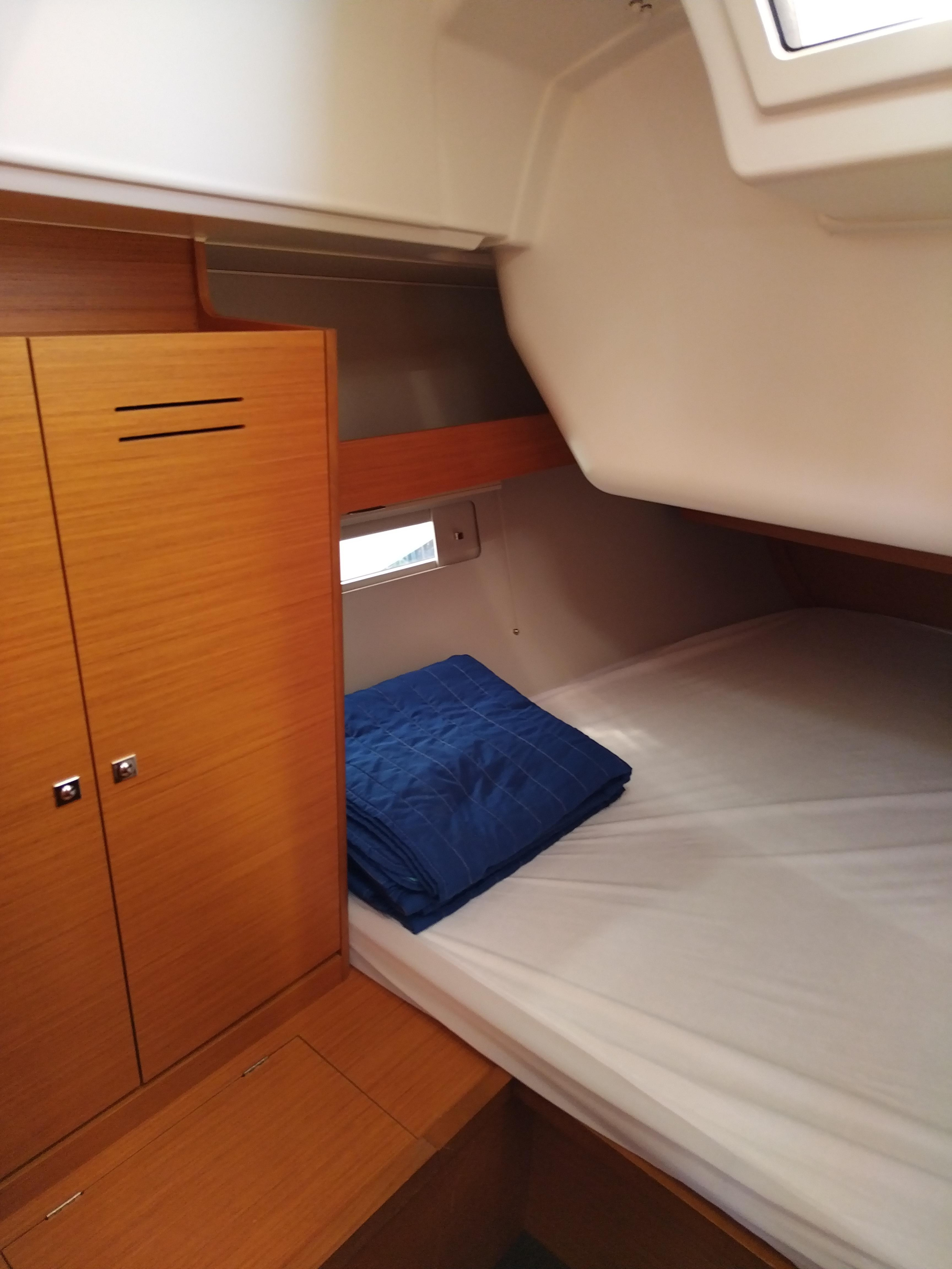 Dufour 430 — photo 26