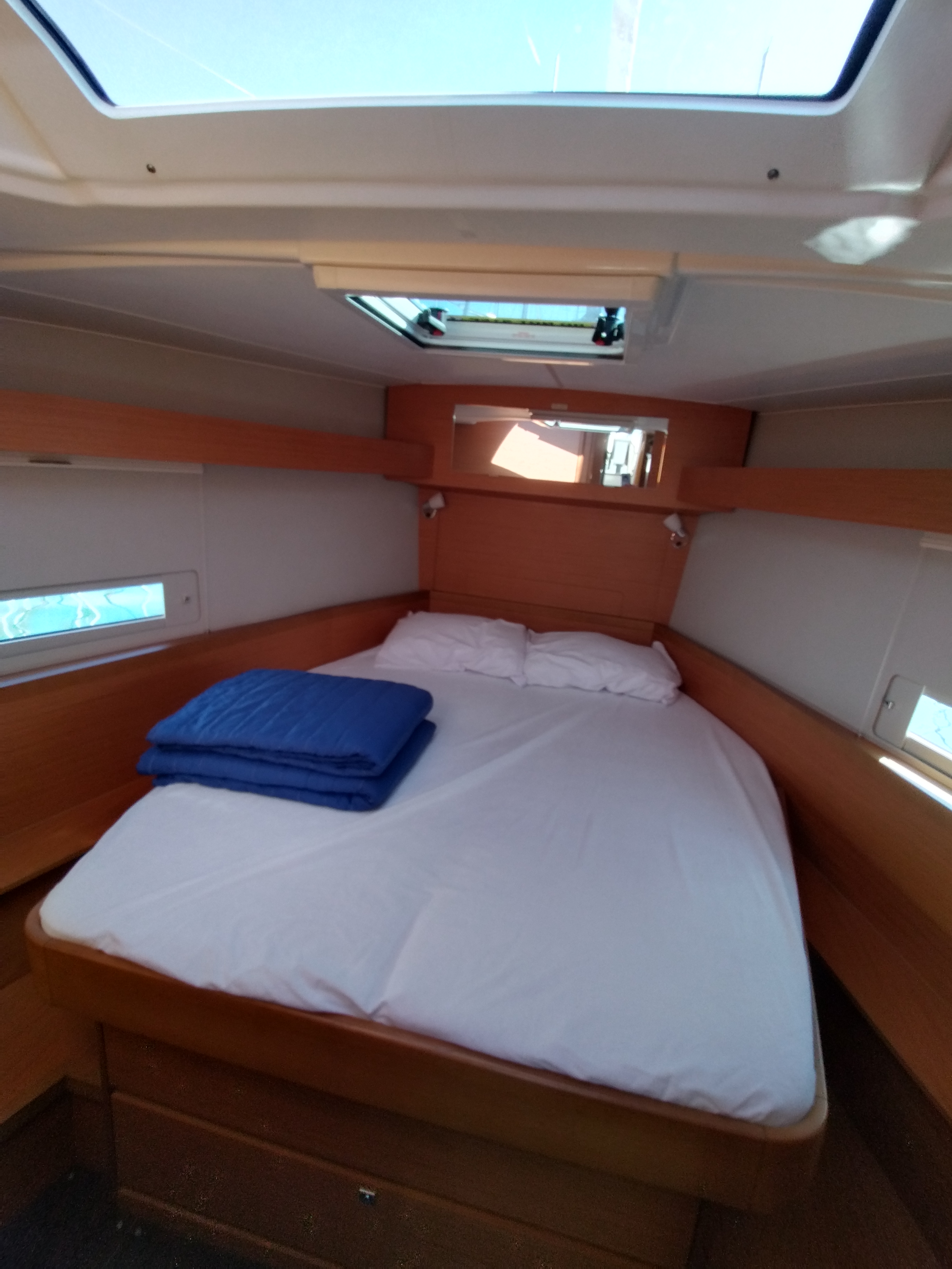 Dufour 430 — photo 38