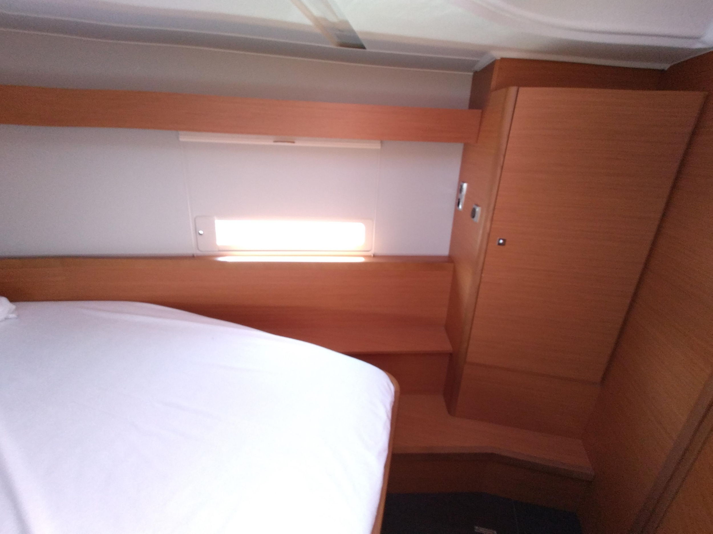 Dufour 430 — photo 20