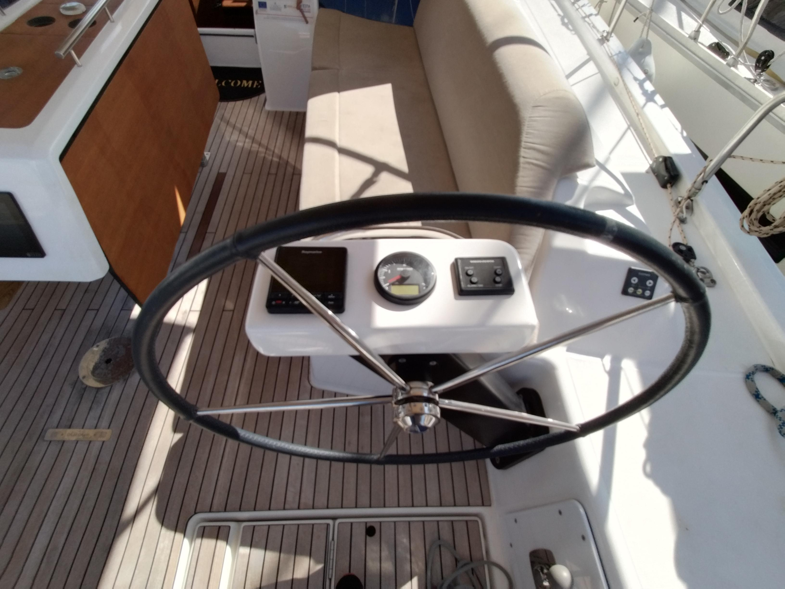 Dufour 430 — photo 21
